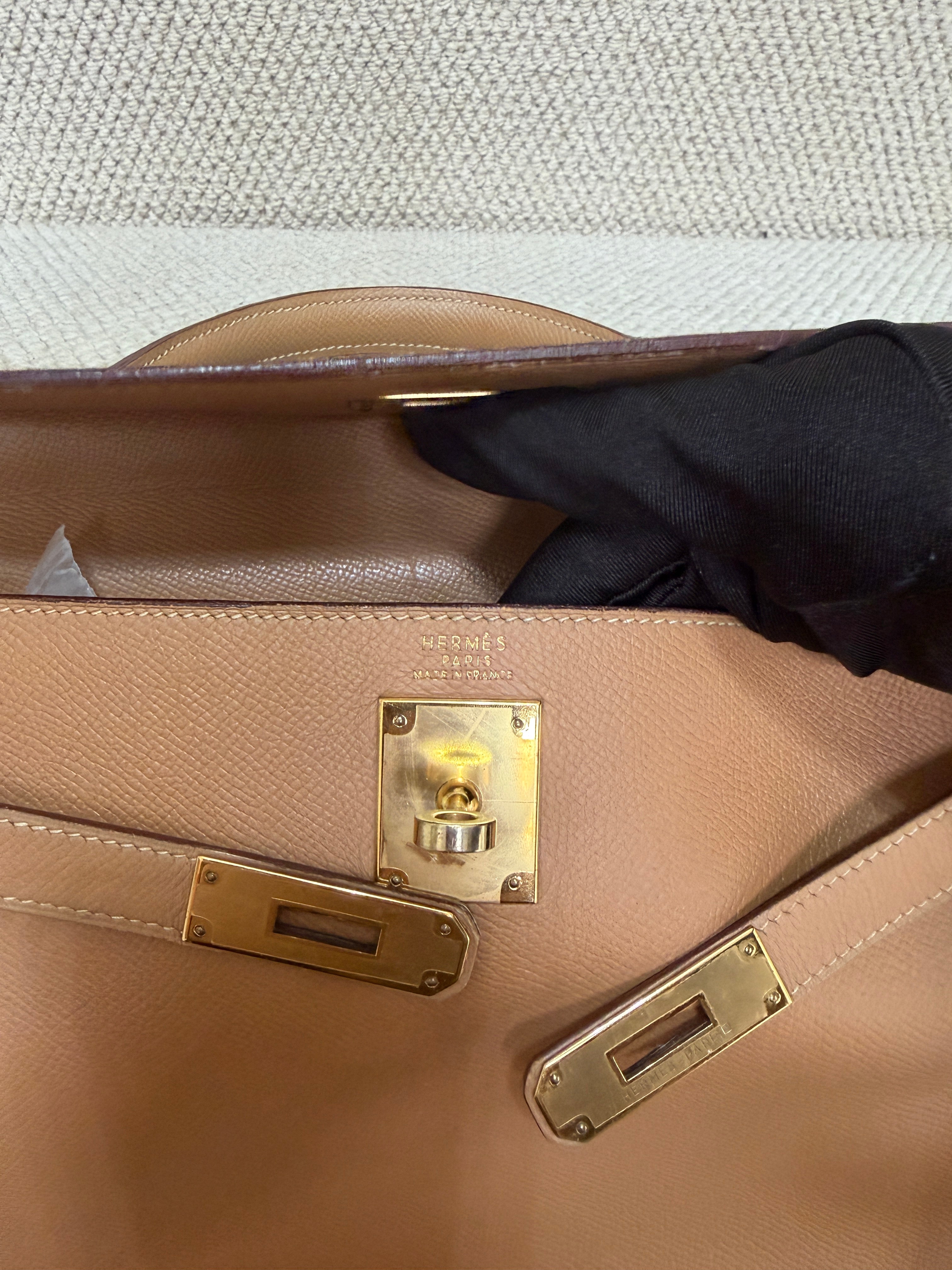 Hermès Kelly 32 – Caramel  epsom Leather – Vintage – With Strap – Gold Hardware