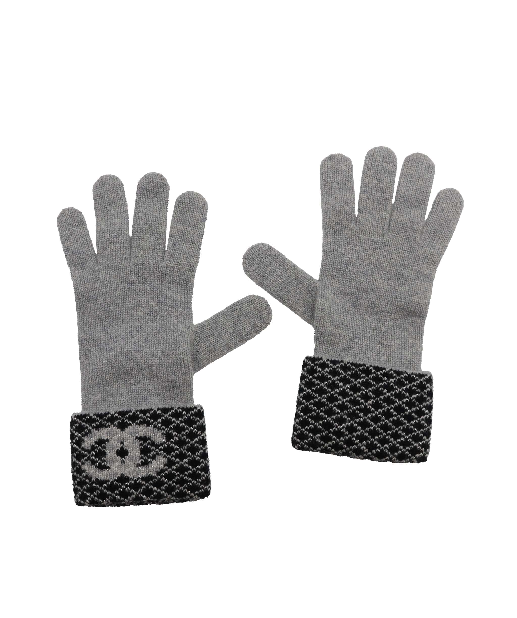 Chanel Logo Cashmere Gloves Gray