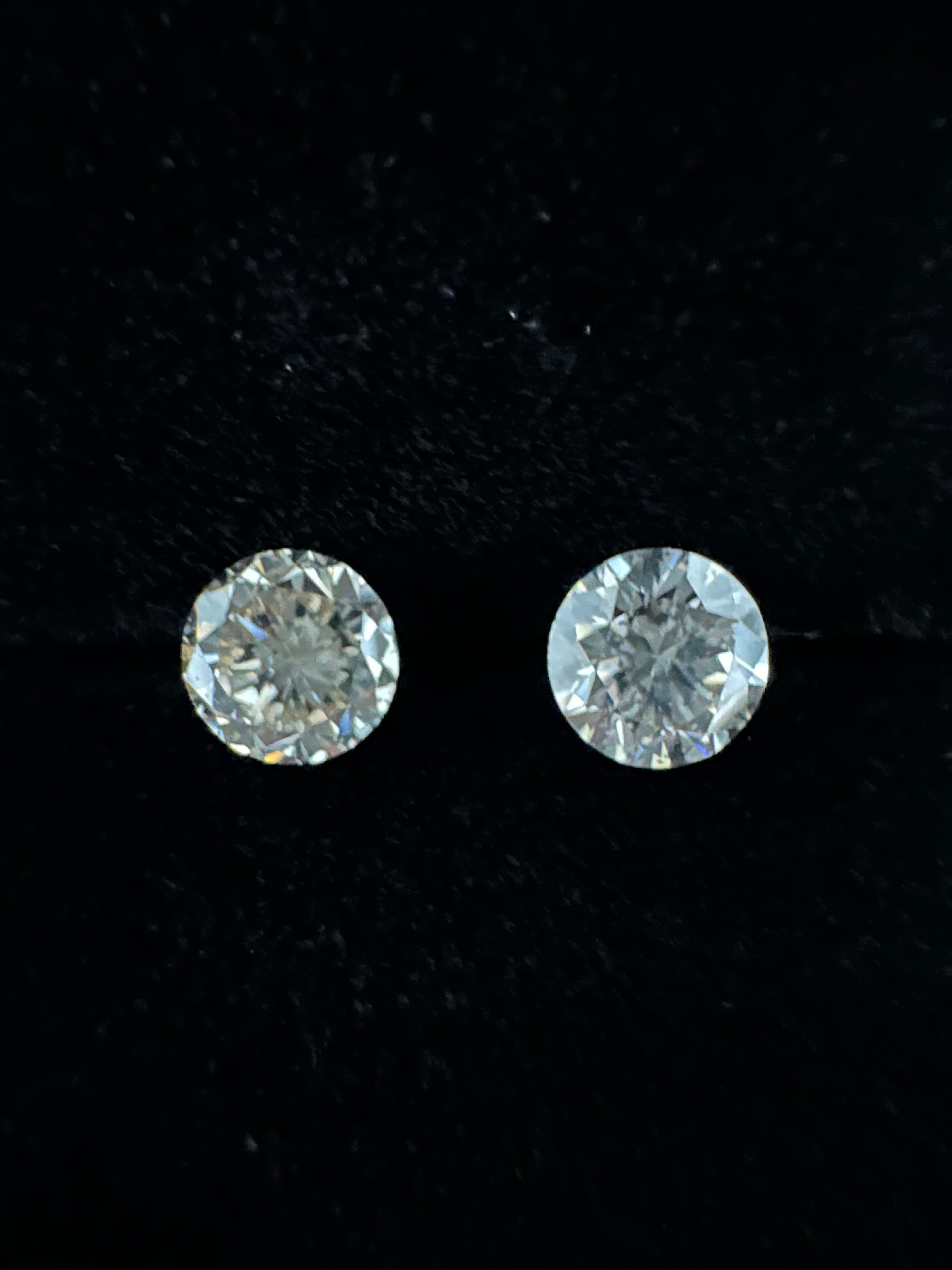 1.05ct PINK WHISPER ROUND DIAMOND PAIR ANC1795