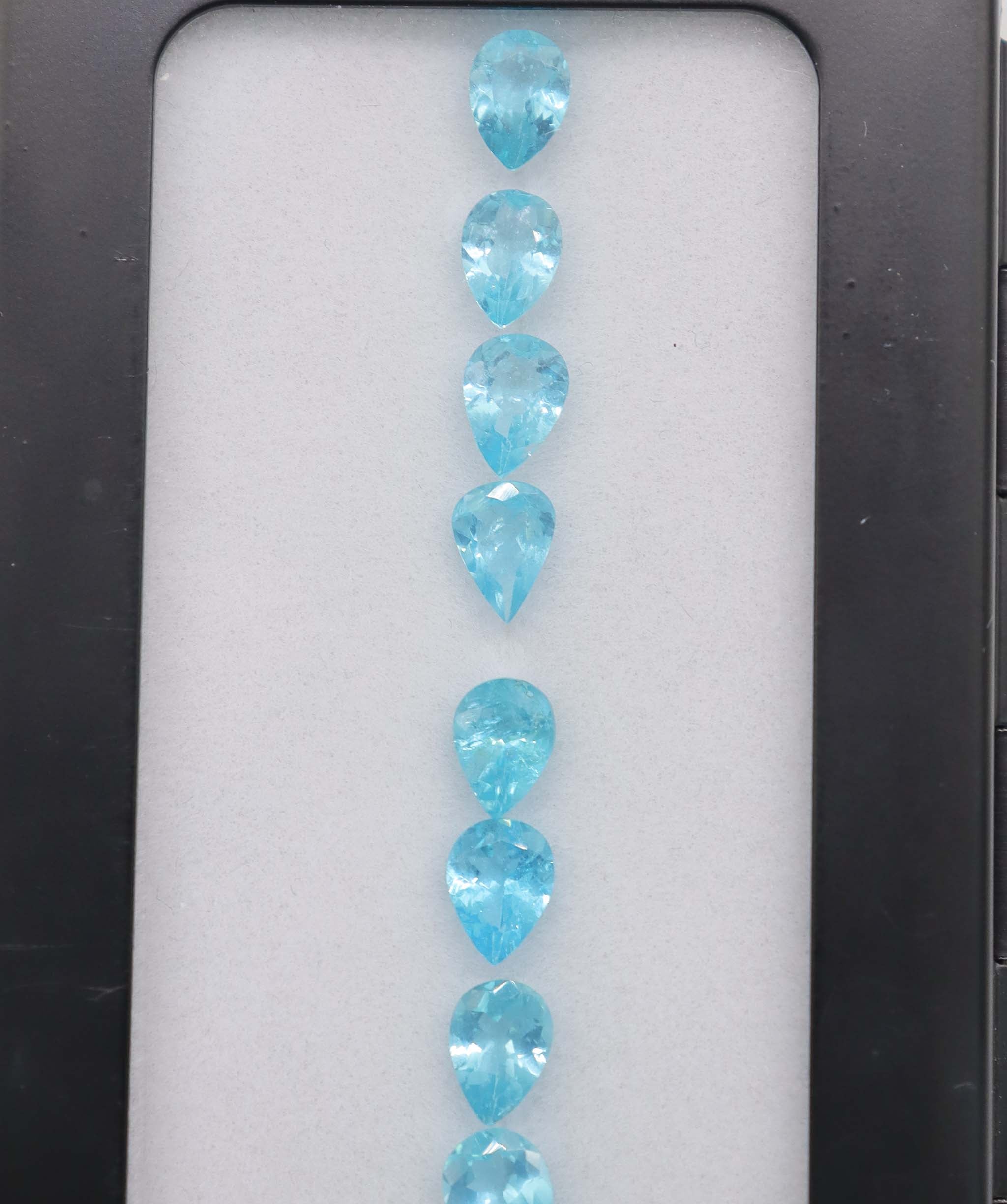 17.50ct Apatite Pear Calibrated Set 24pcs DXBCS5948