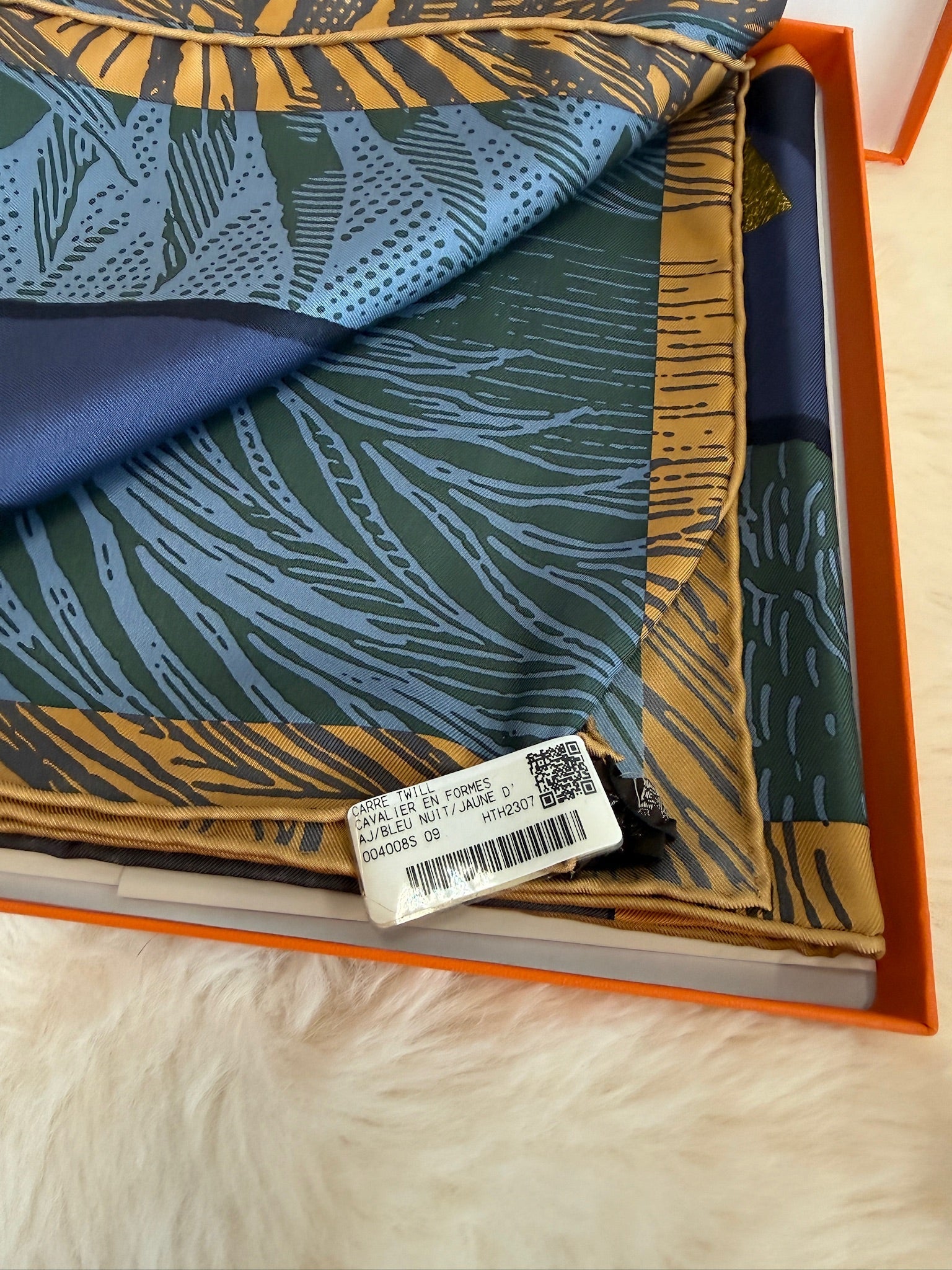 Hermès Carré 90 Silk Scarf-New with box