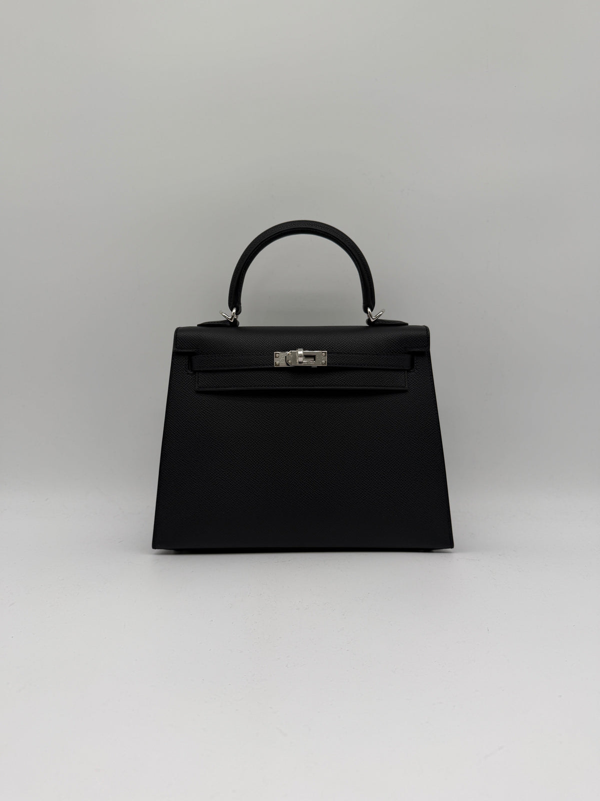 Hermès Kelly 25 Black Epsom Palladium Hardware