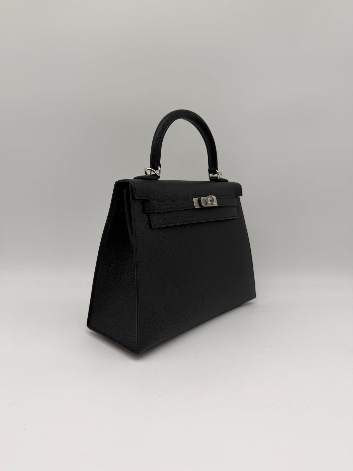 Hermès Kelly 25 Black Epsom Palladium Hardware