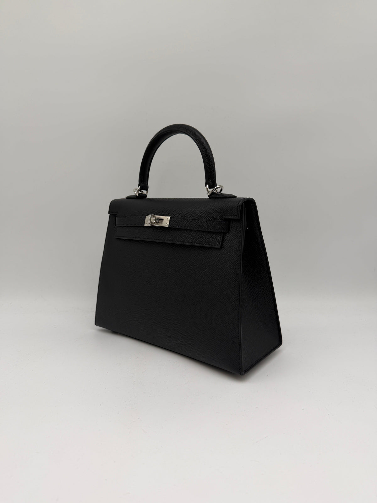 Hermès Kelly 25 Black Epsom Palladium Hardware