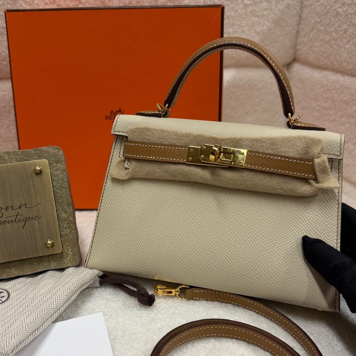 Hermès Kelly 20 Mini Craie / Gold Hardware -Stamp U