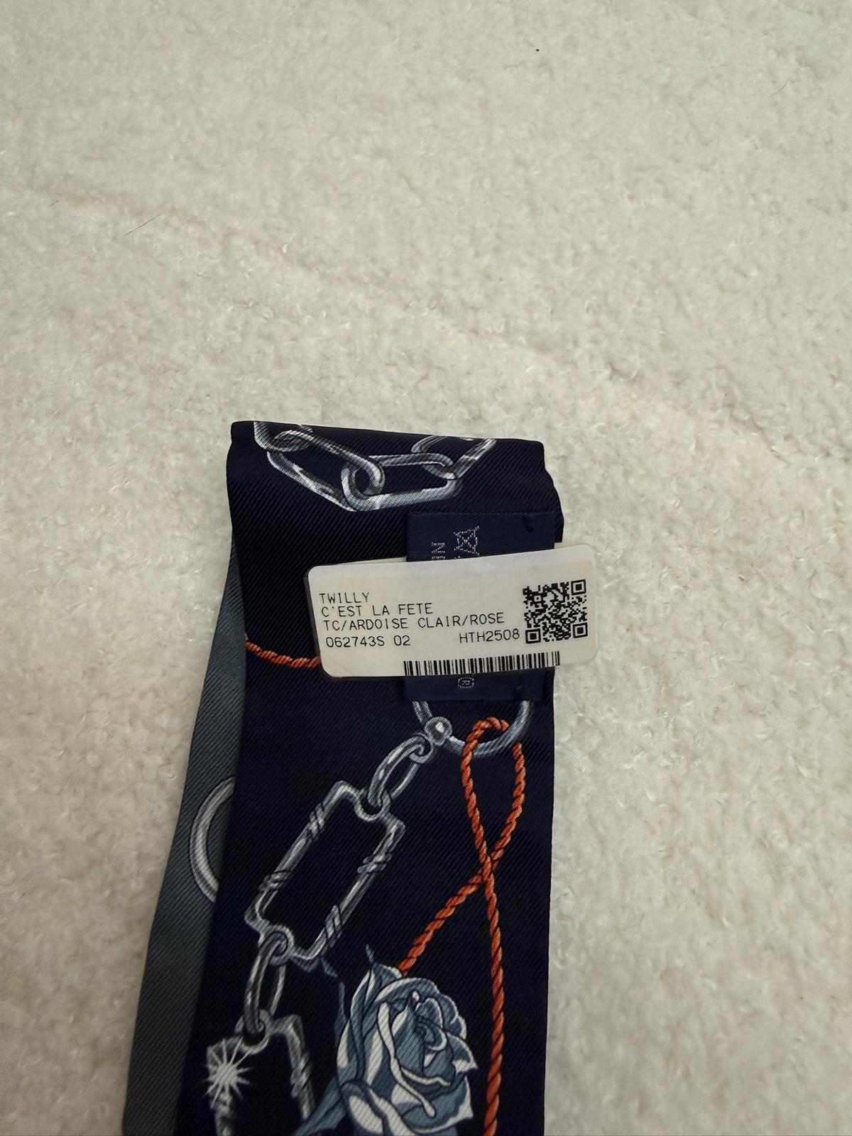 Hermès Silk Twilly Scarf -  New with Box