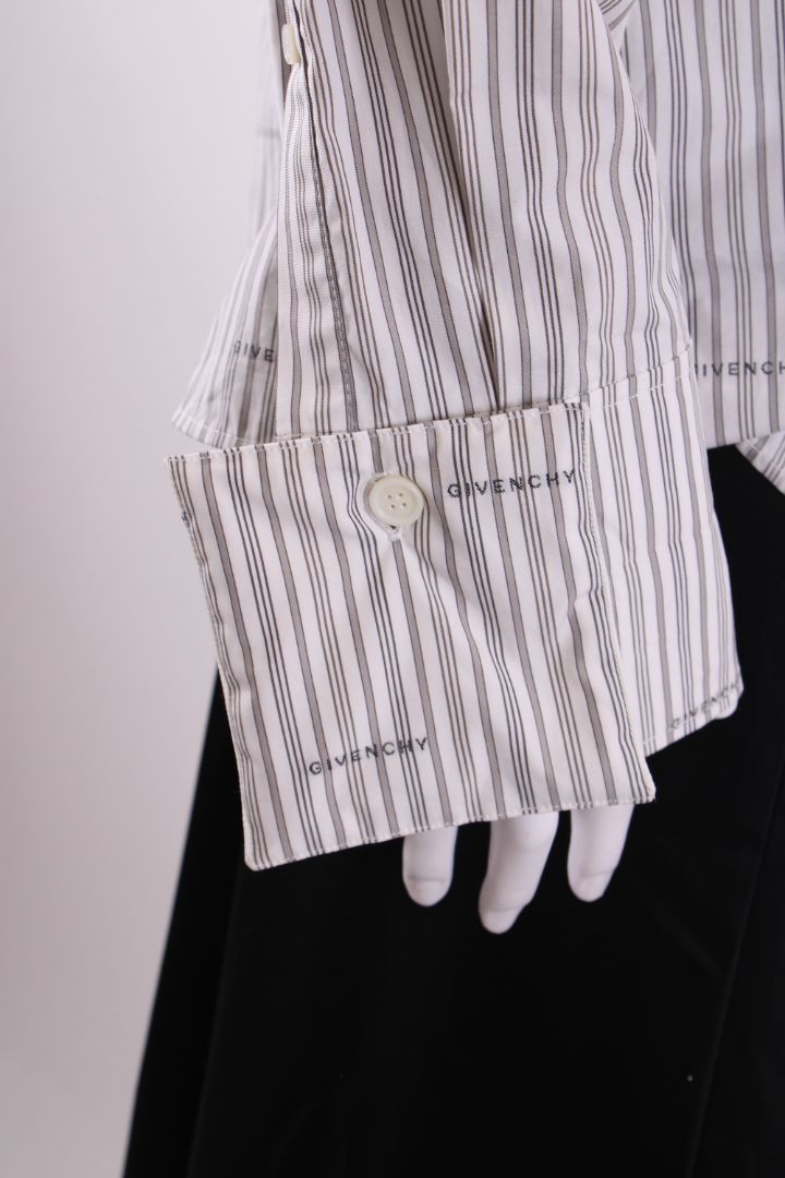Givenchy L/S Logo Cut out Shirt White/ Grey 10