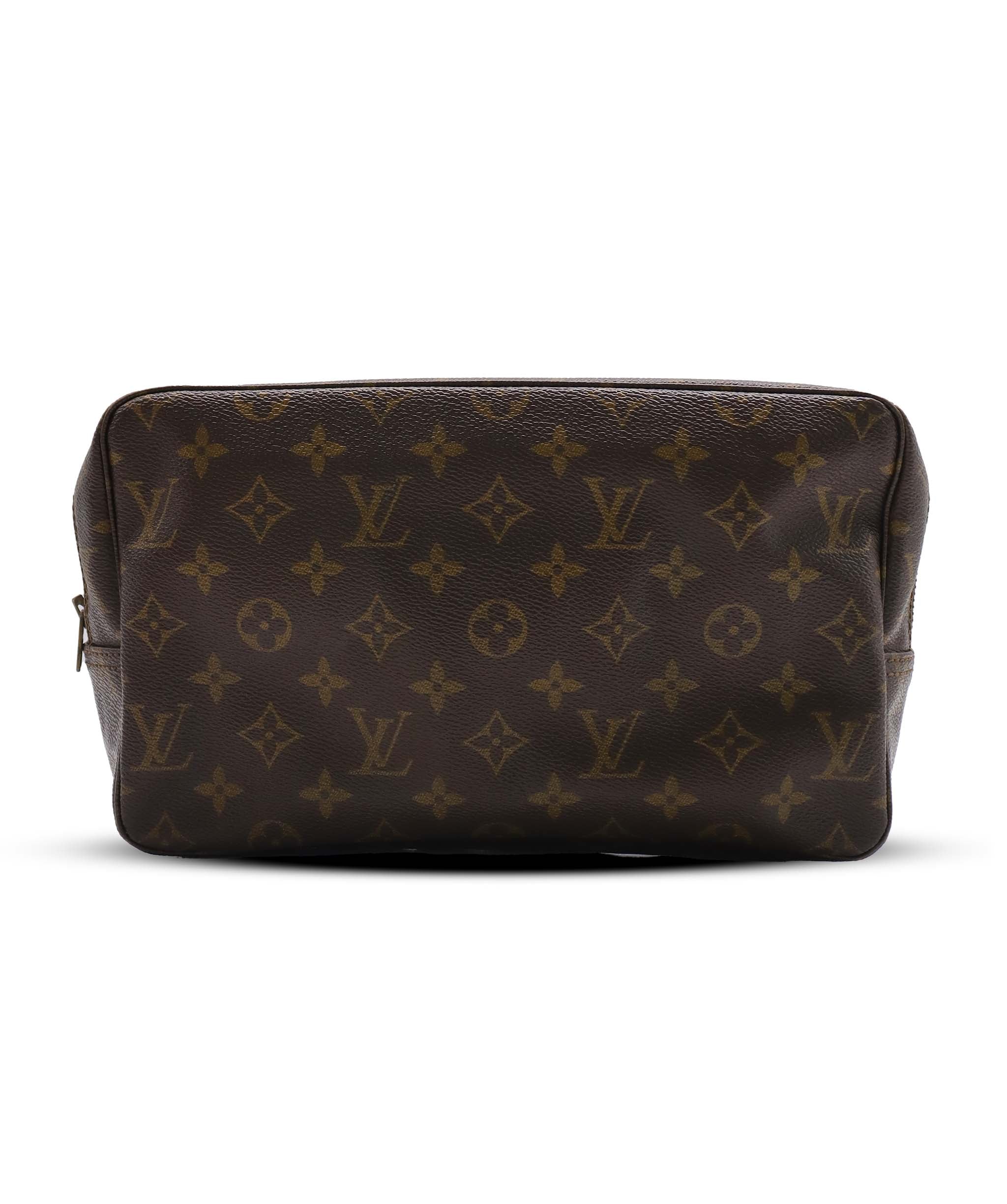 LOUIS VUITTON Trousse Toilette 28 M47522 B1022WUCBM