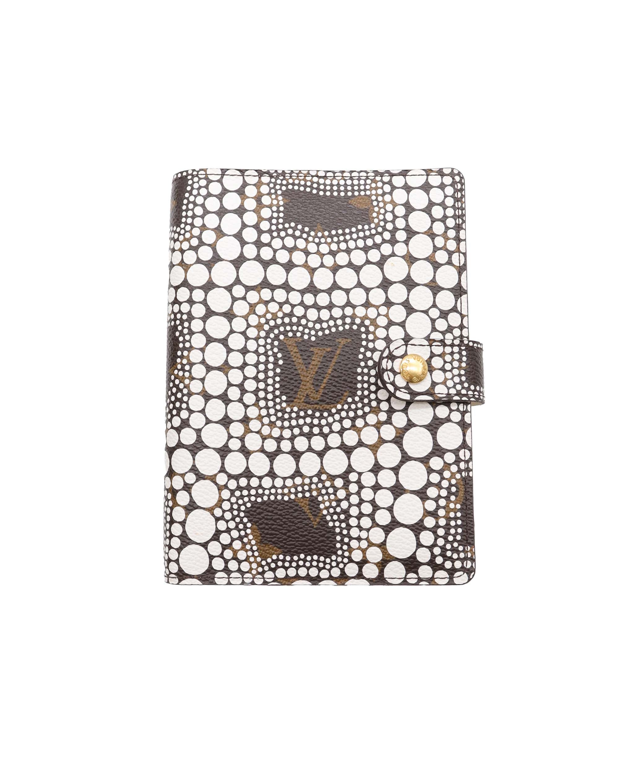 LOUIS VUITTON Yayoi Kusama Agenda PM Day Planner Cover White R21131 Auth 56462A DXBV0092