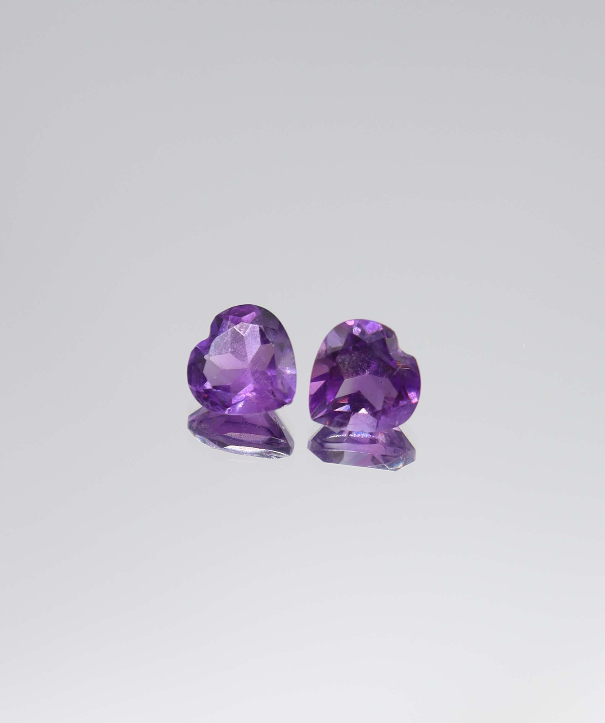 2.93ct Amethyst 2 heart DXBCS6101