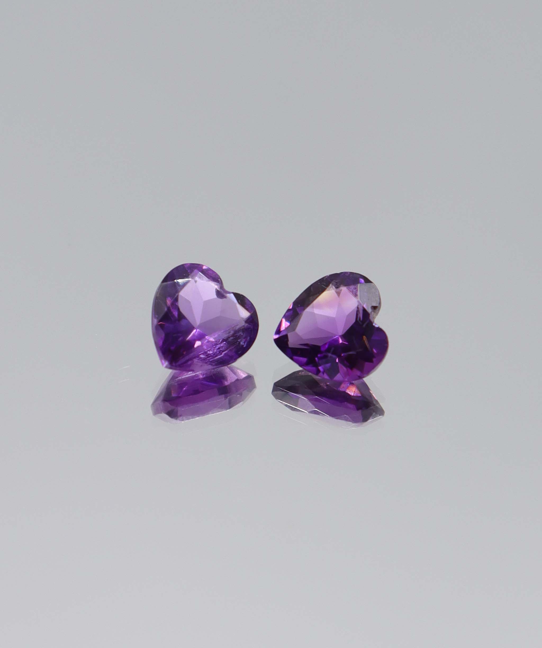 3.28ct Amethyst heart set DXBCS6138