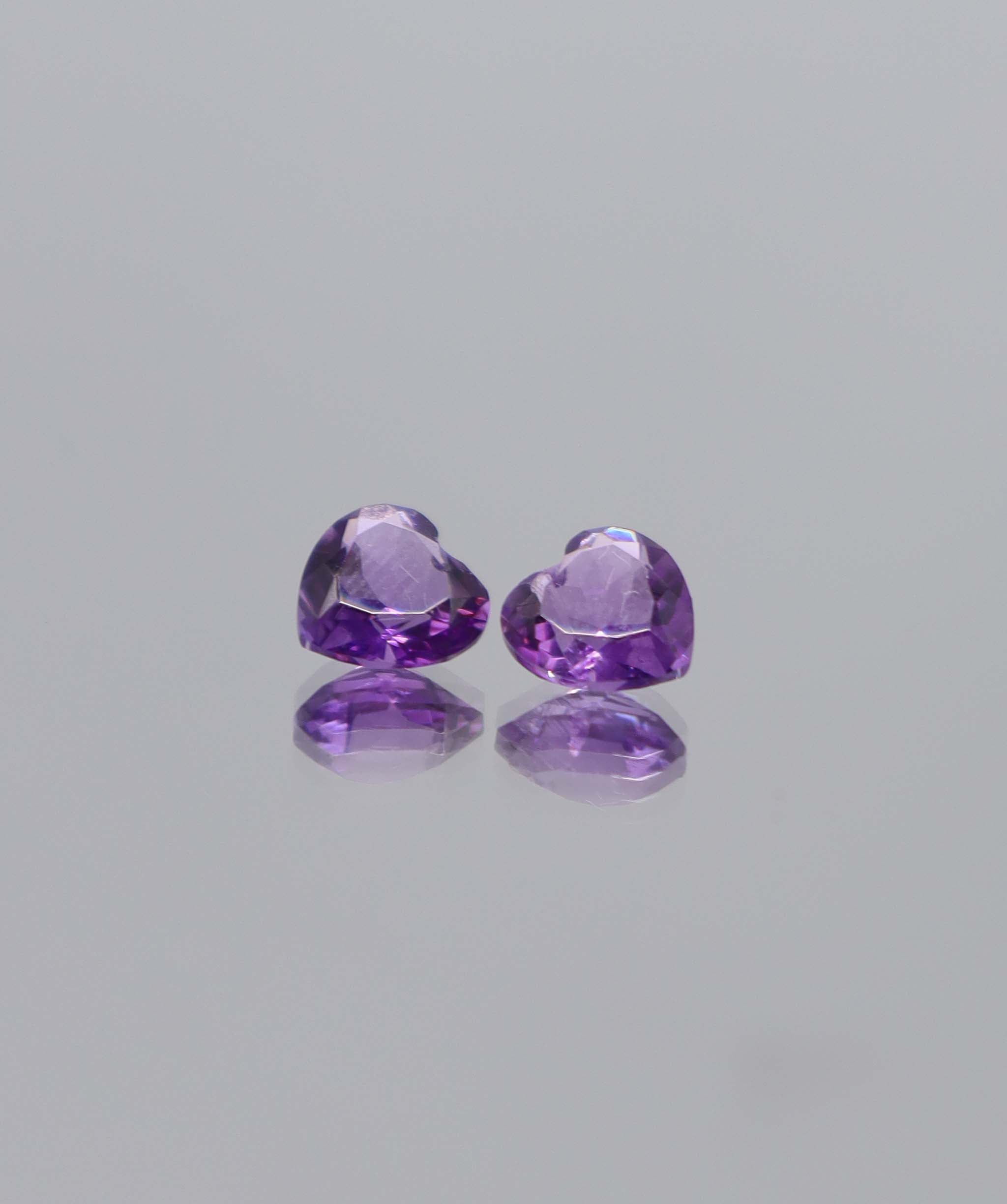 1.37ct  Amethyst 2 heart DXBCS6118