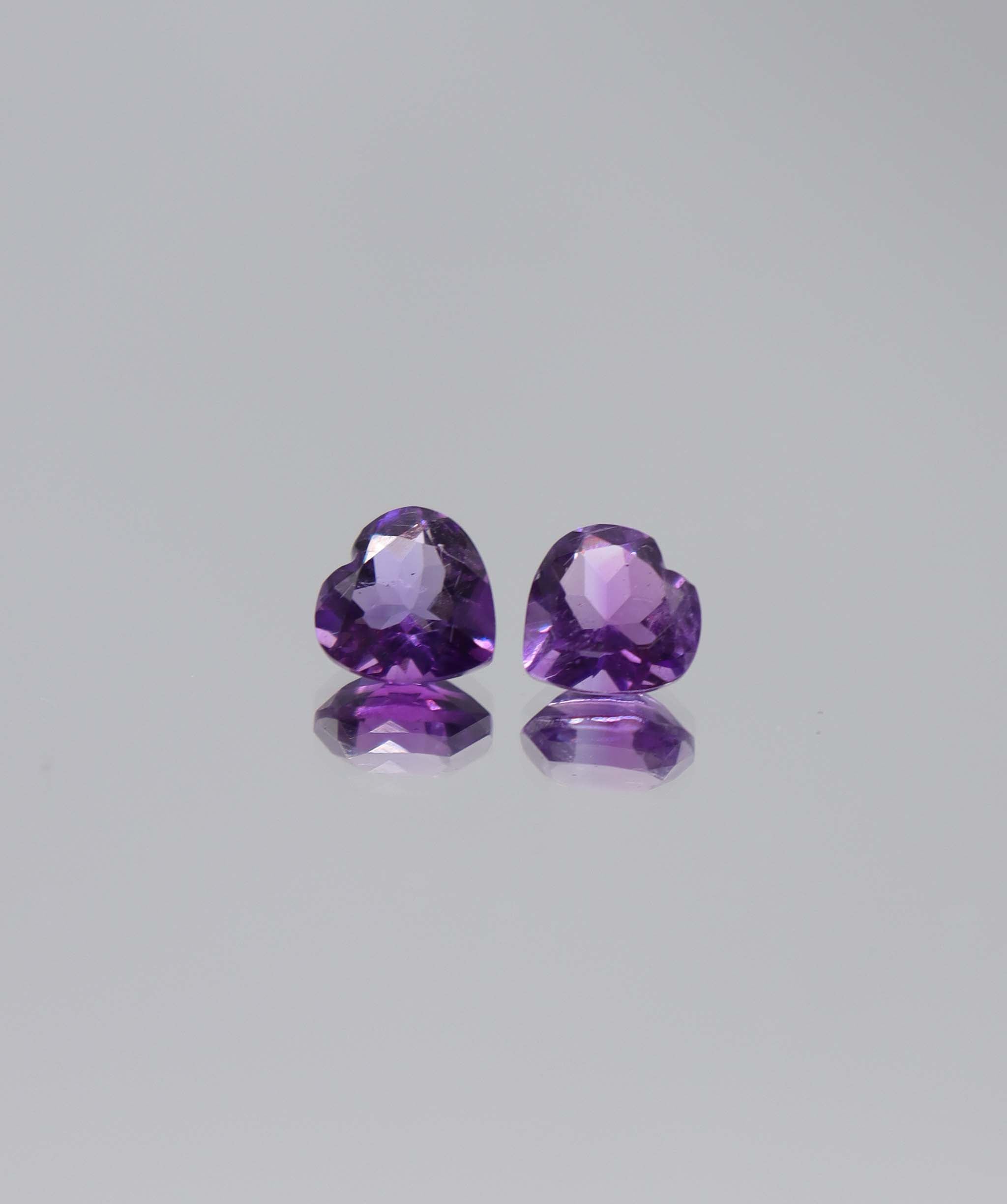3.10ct Amethyst 2 heart DXBCS6120