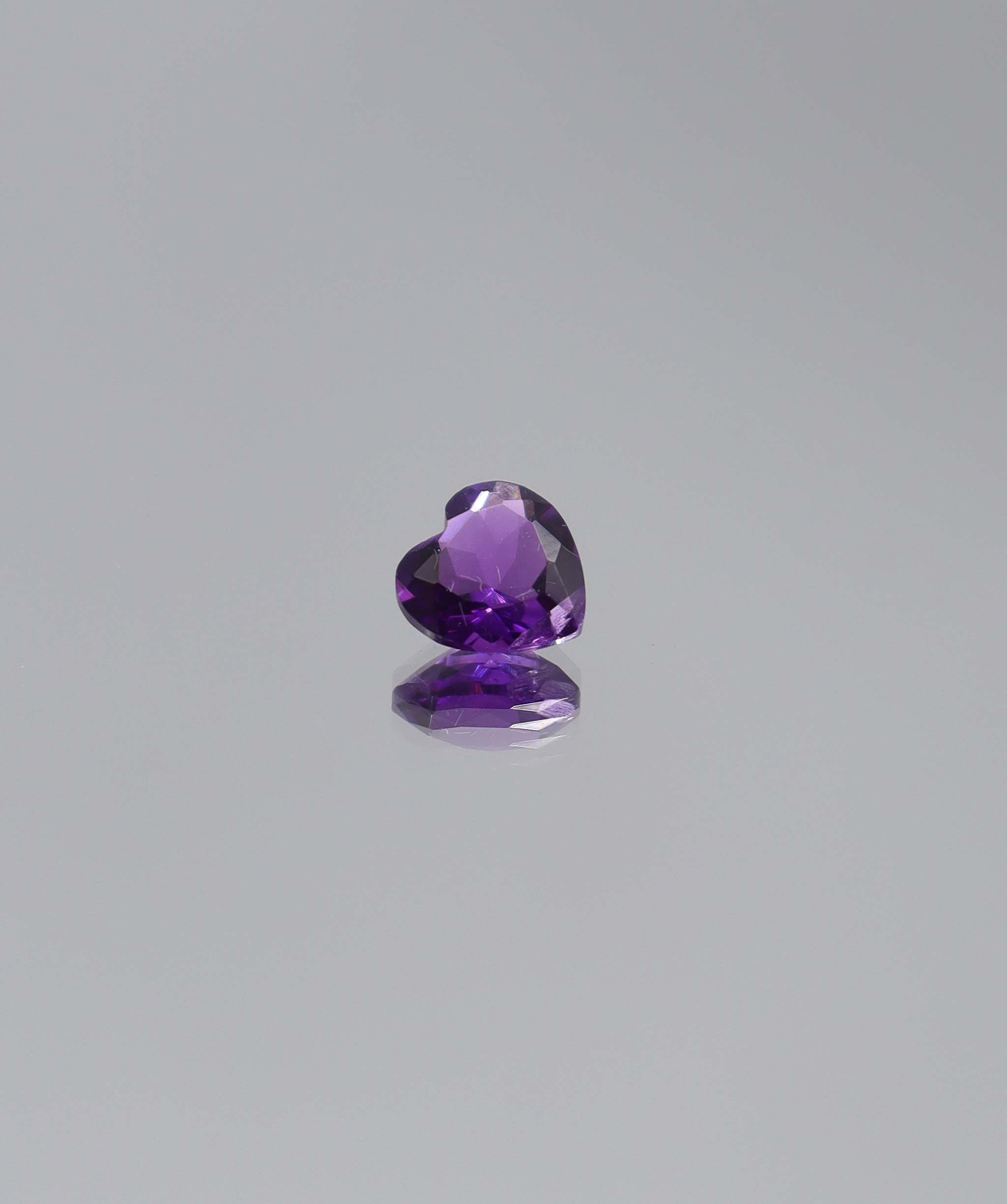 1.61ct Amethyst heart shape DXBCS6110