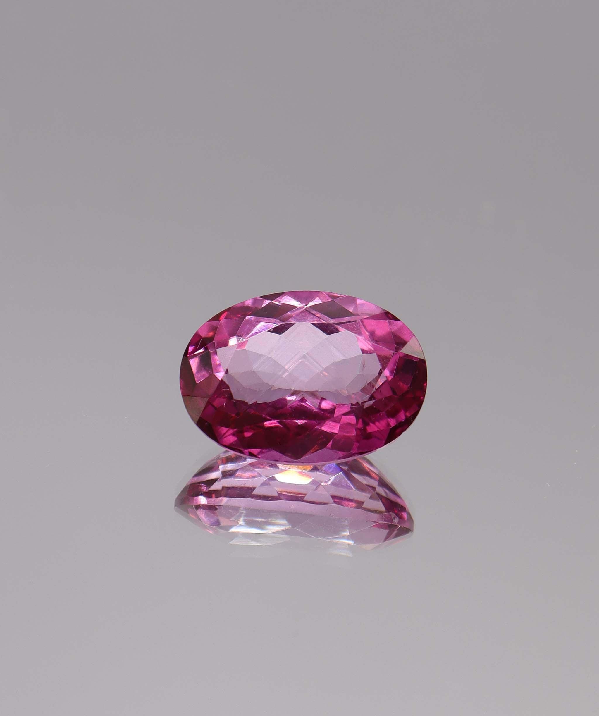 16.73ct Oval Cut Pink Topaz DXBS6136