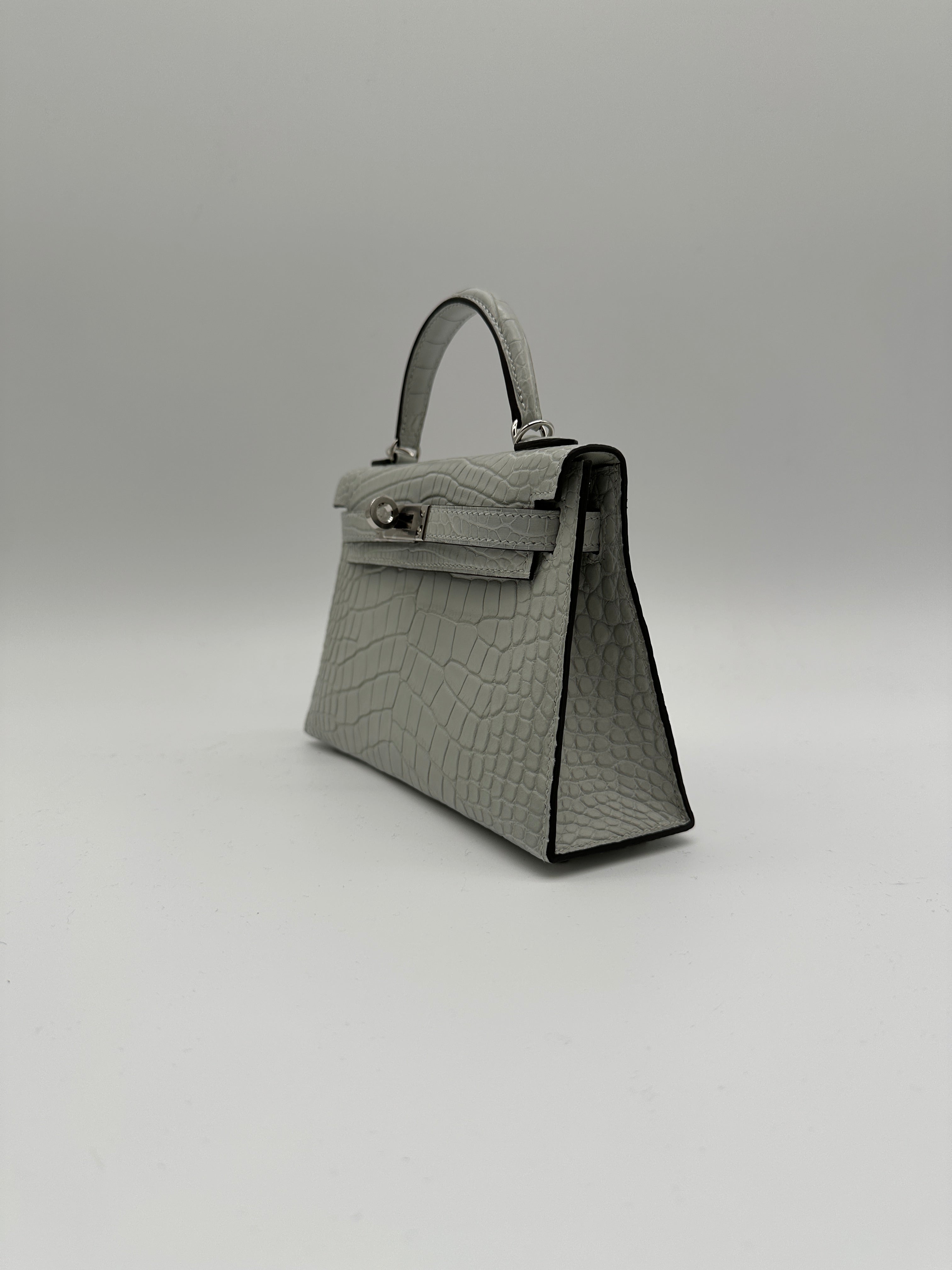 Mini Kelly Gris Neve Matte Alligator Palladium Hardware