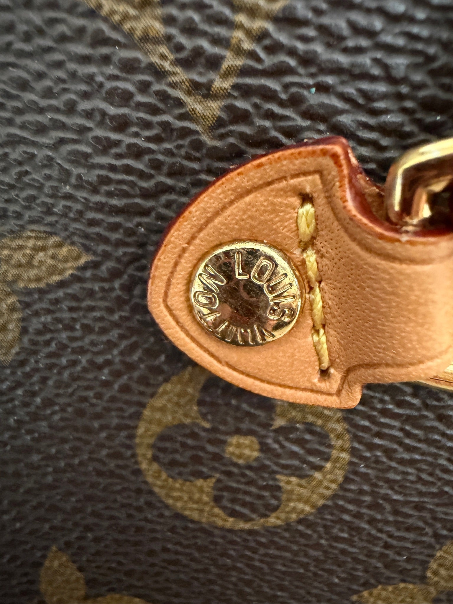 Louis Vuitton Neverfull MM Monogram Tote Bag