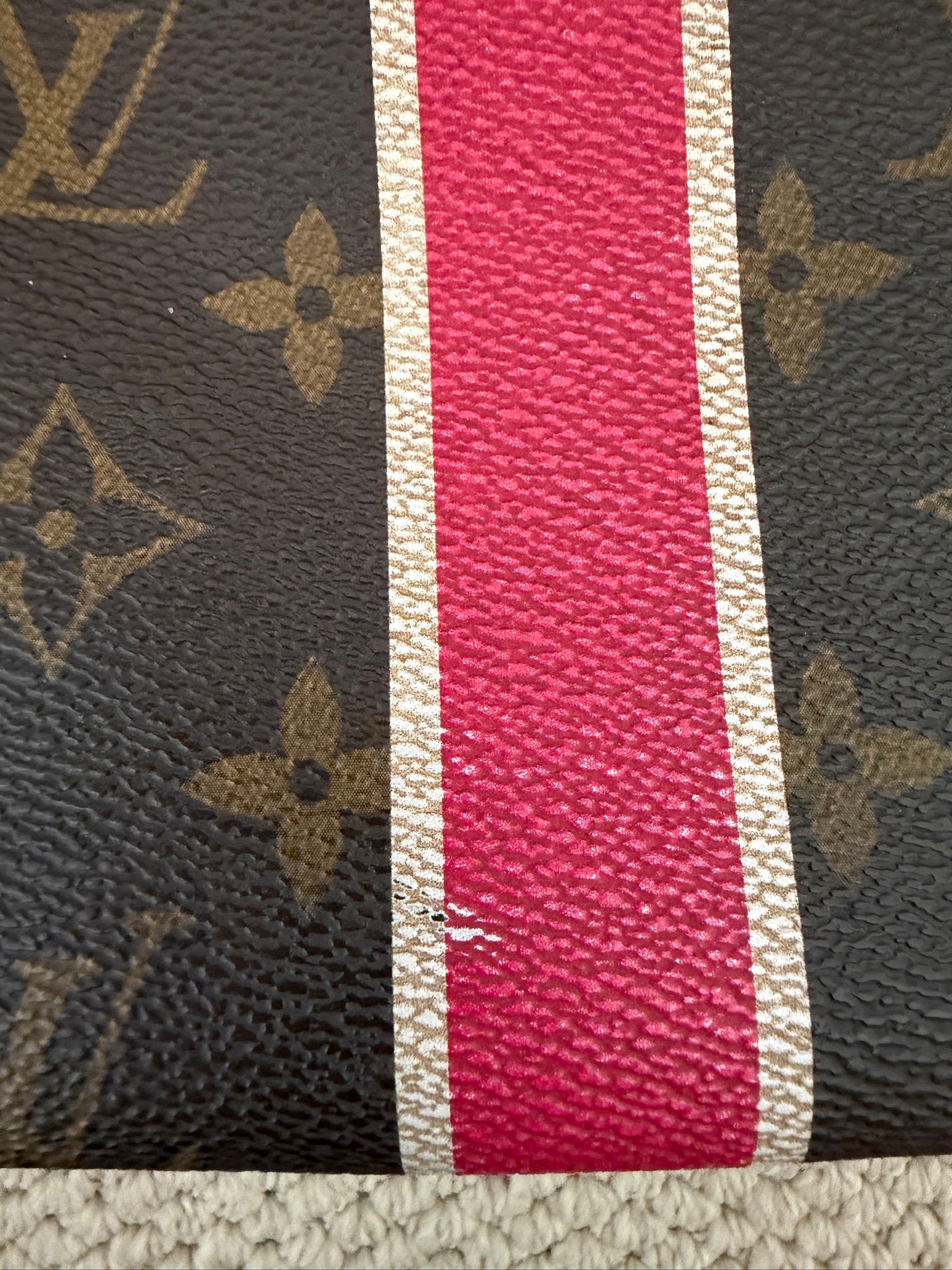 Louis Vuitton Neverfull MM Monogram Tote Bag