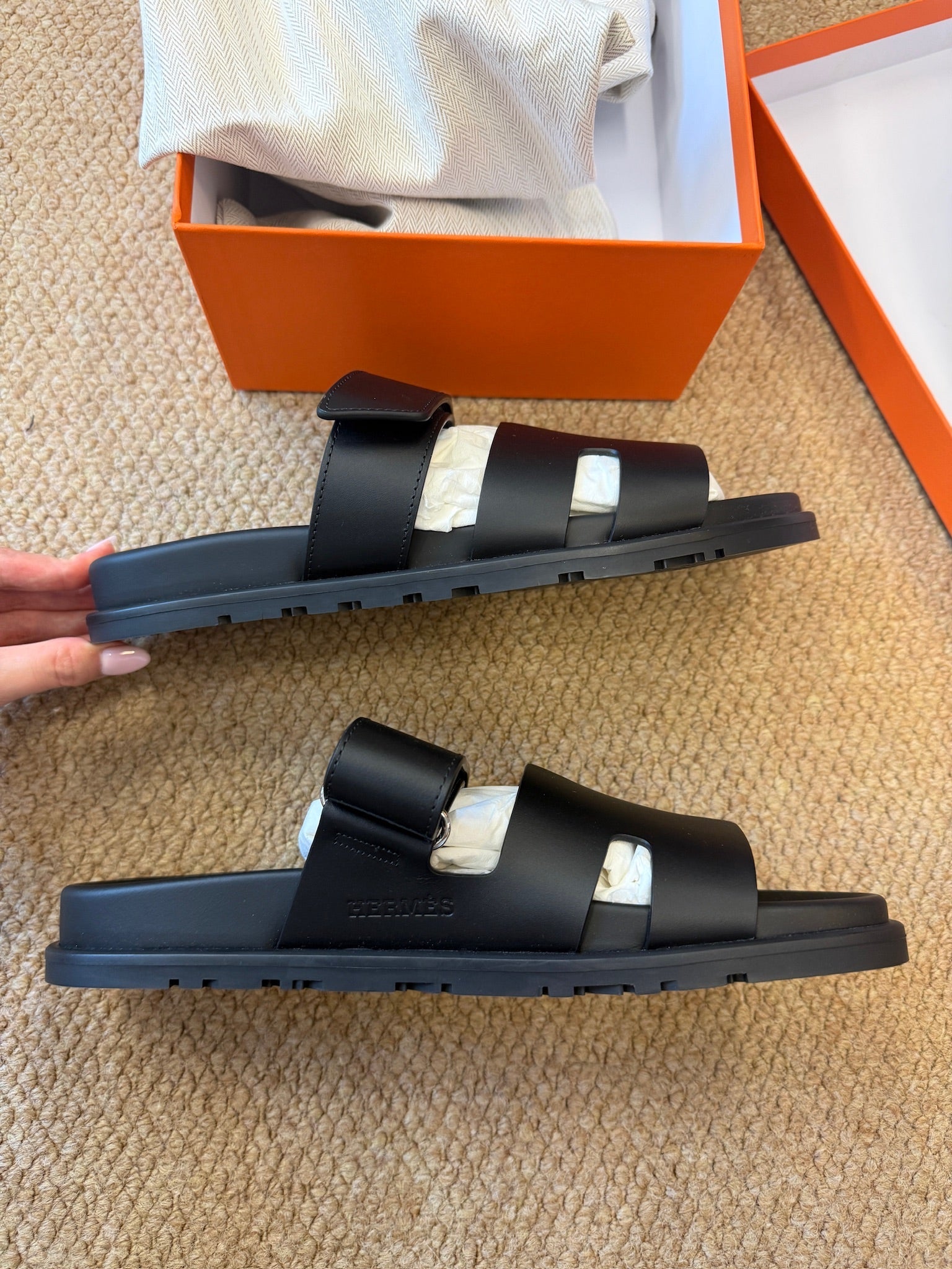 Size 41- Hermès Chypre sandal black