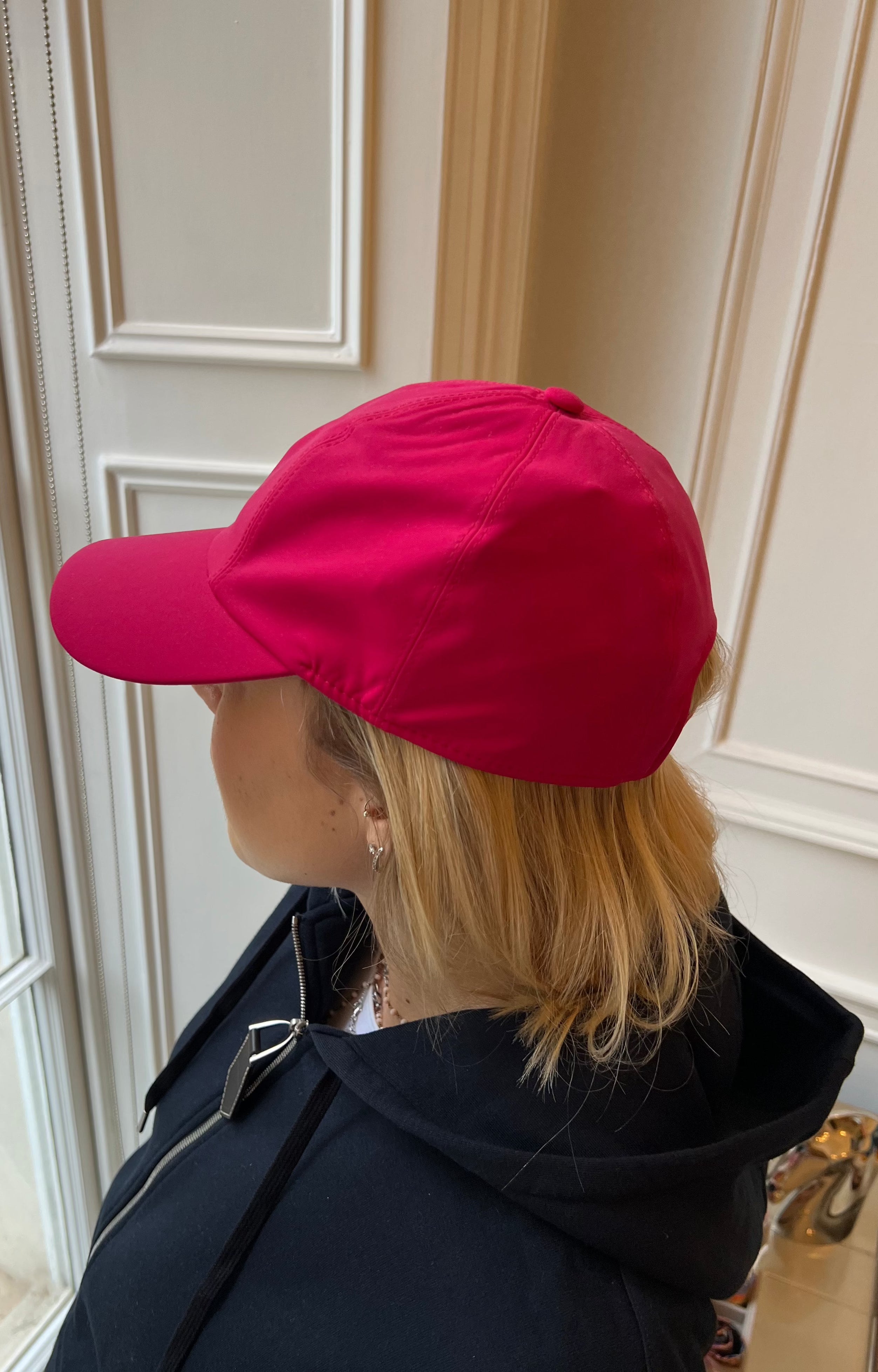 HERMÈS Serena Cap in Rose Griotte