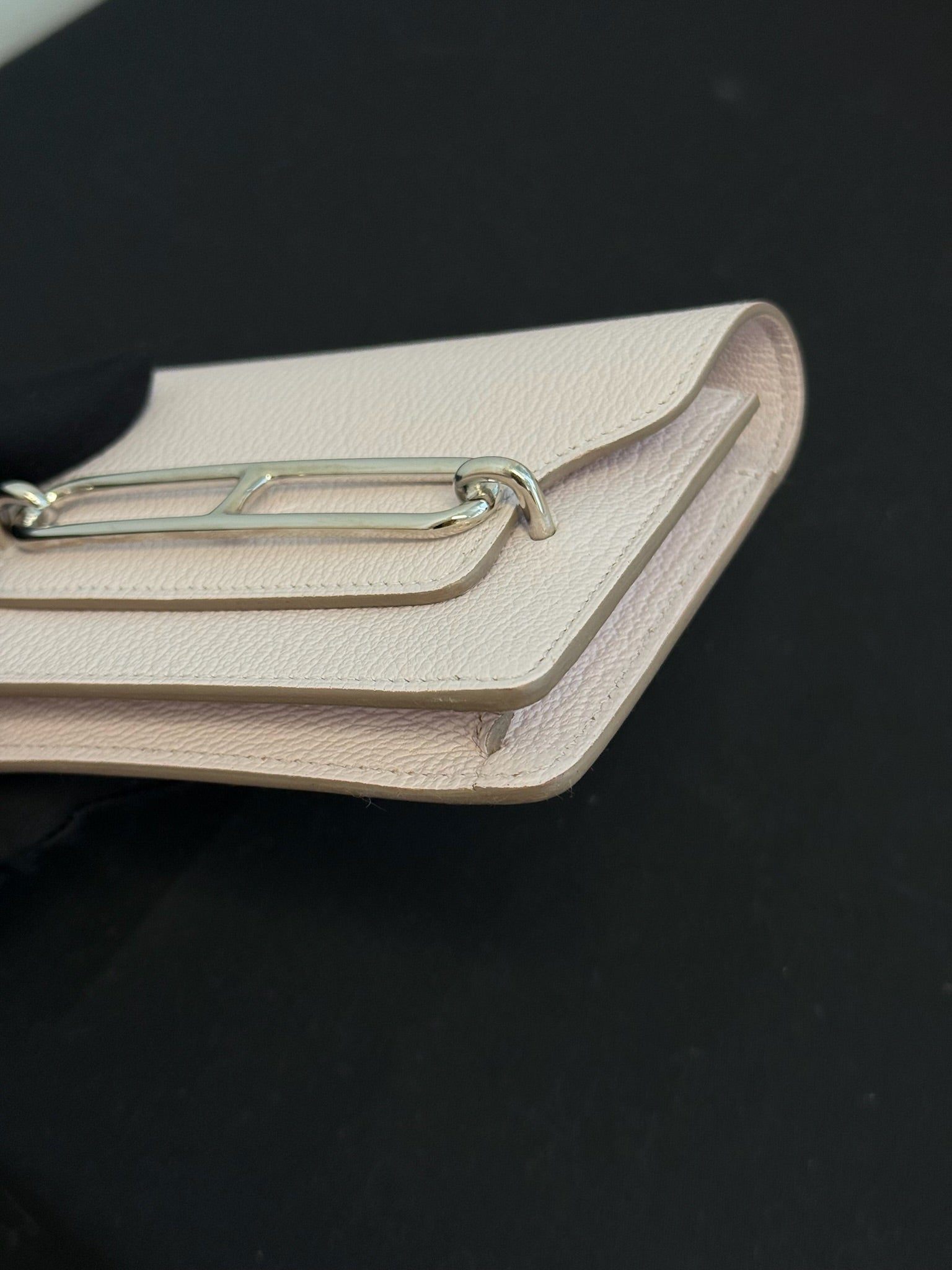 Hermès Mauve Pale Chèvre Mysore Roulis Slim wallet