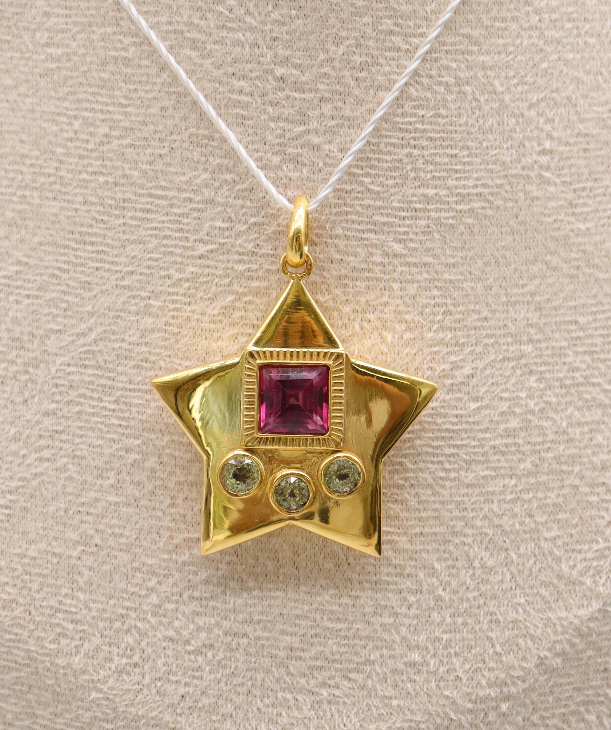GEMGOCHI star shape DXBS6611