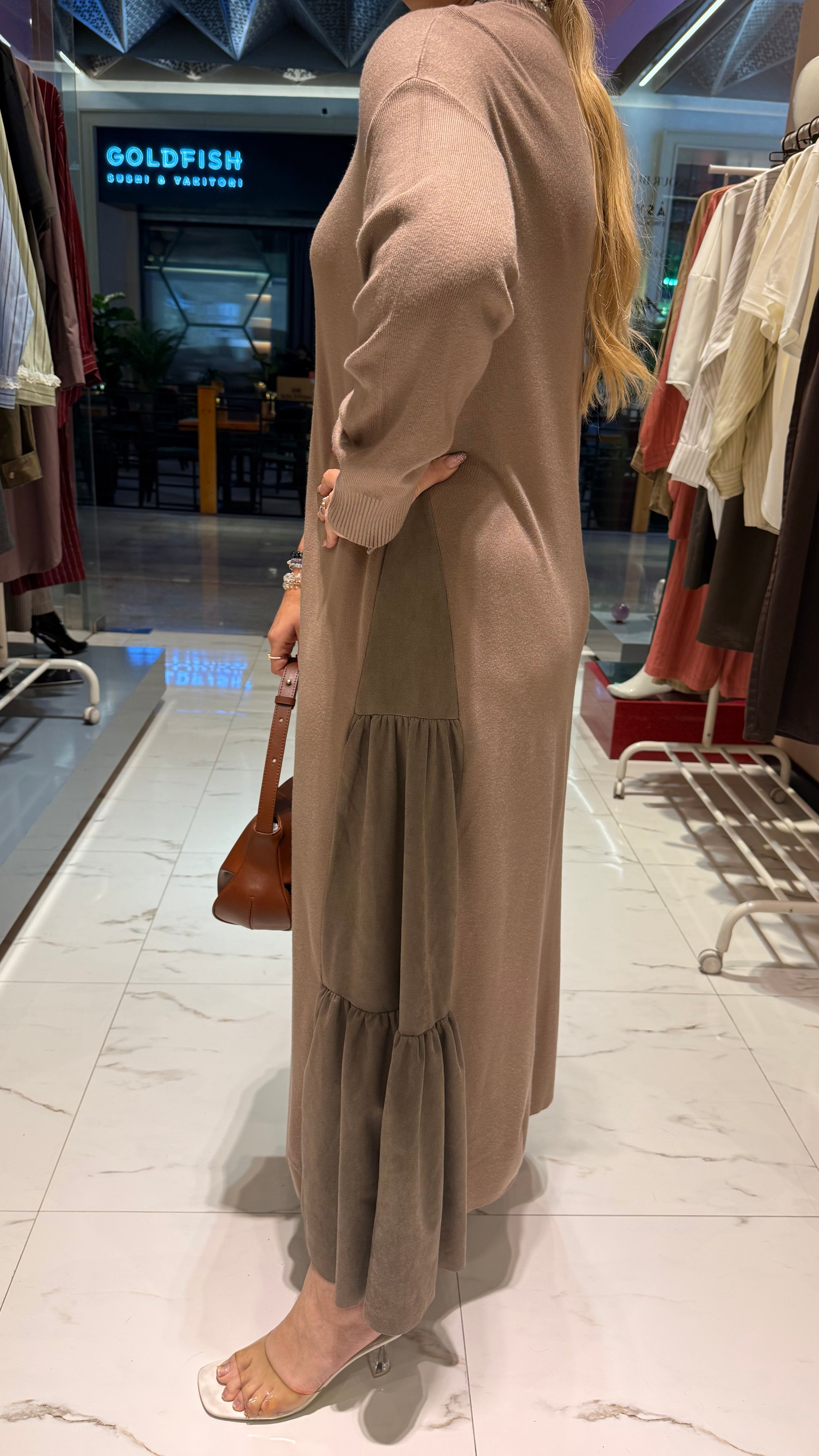 LONG SLEEVE KNITED MAXI DRESS (فستان) "PIA"