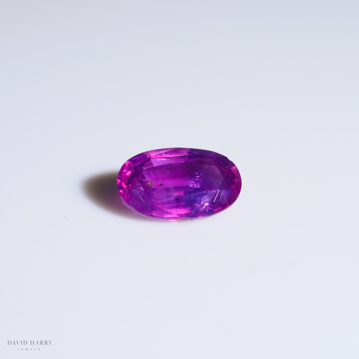 1.1ct No heat Kashmir Purple Sapphire (8mm x 5.3mm)