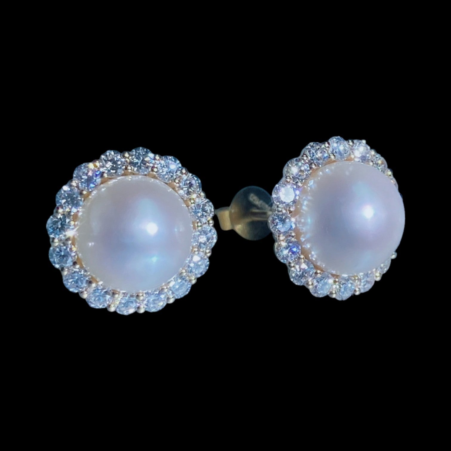 Akoya Pearl 8-9mm & 0.96ct Diamond Earrings set in 18K White Gold