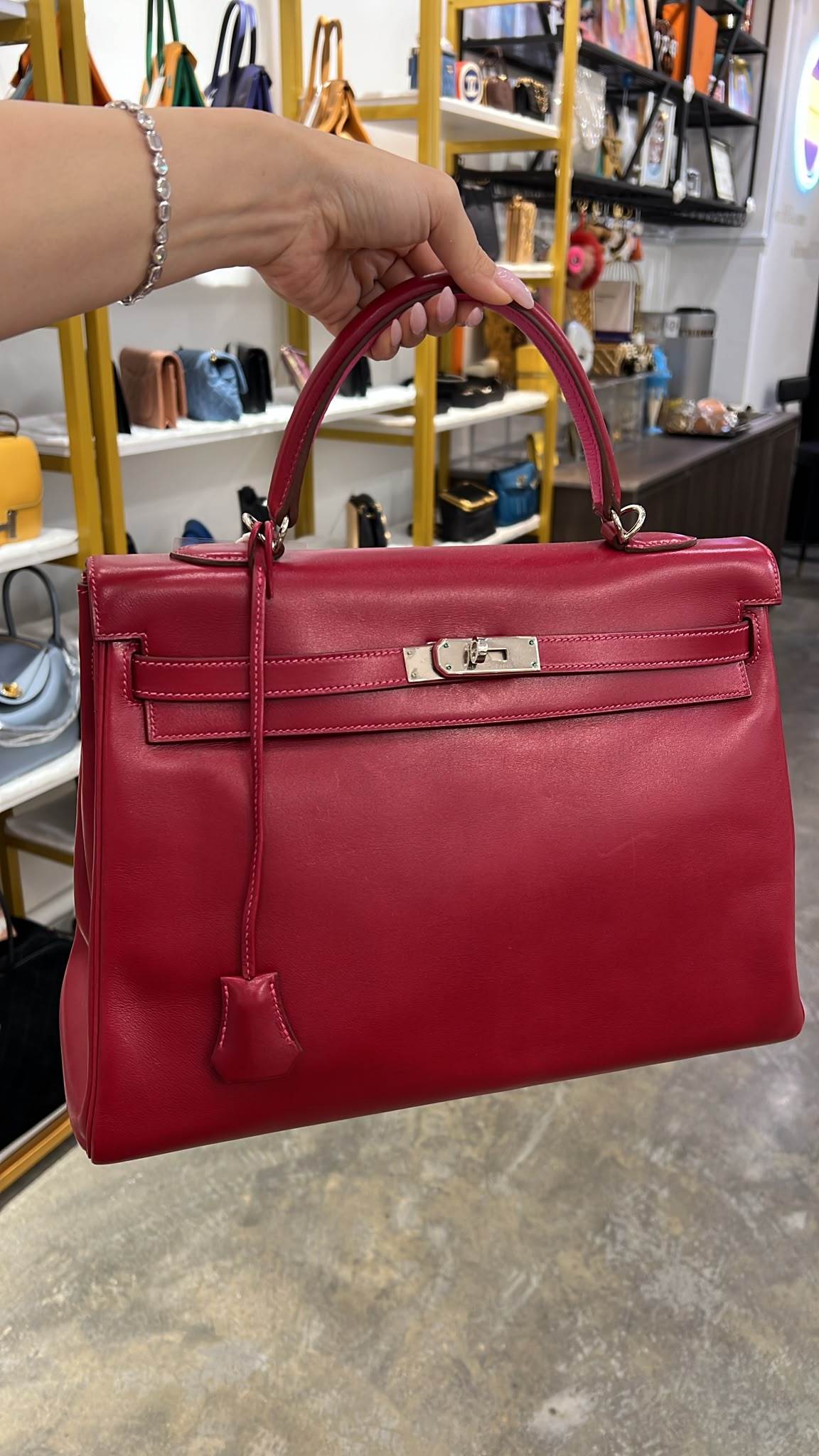 Kelly 35 Rubis Rose Tyrien Tadelakt PHW SYC2022