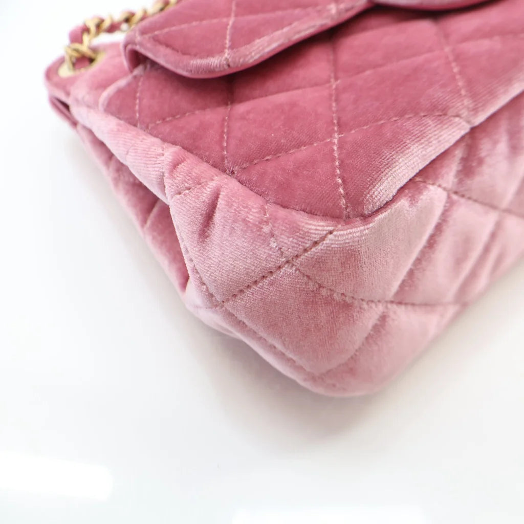 Chanel Wave CC Hobo Small Pink Velvet L-1XRLRQ