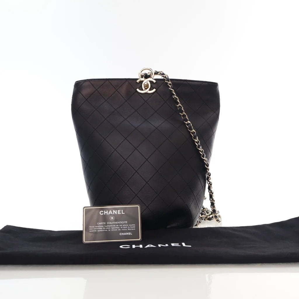 Chanel Bucket Backpack Black Calfskin L-CEOZ6A