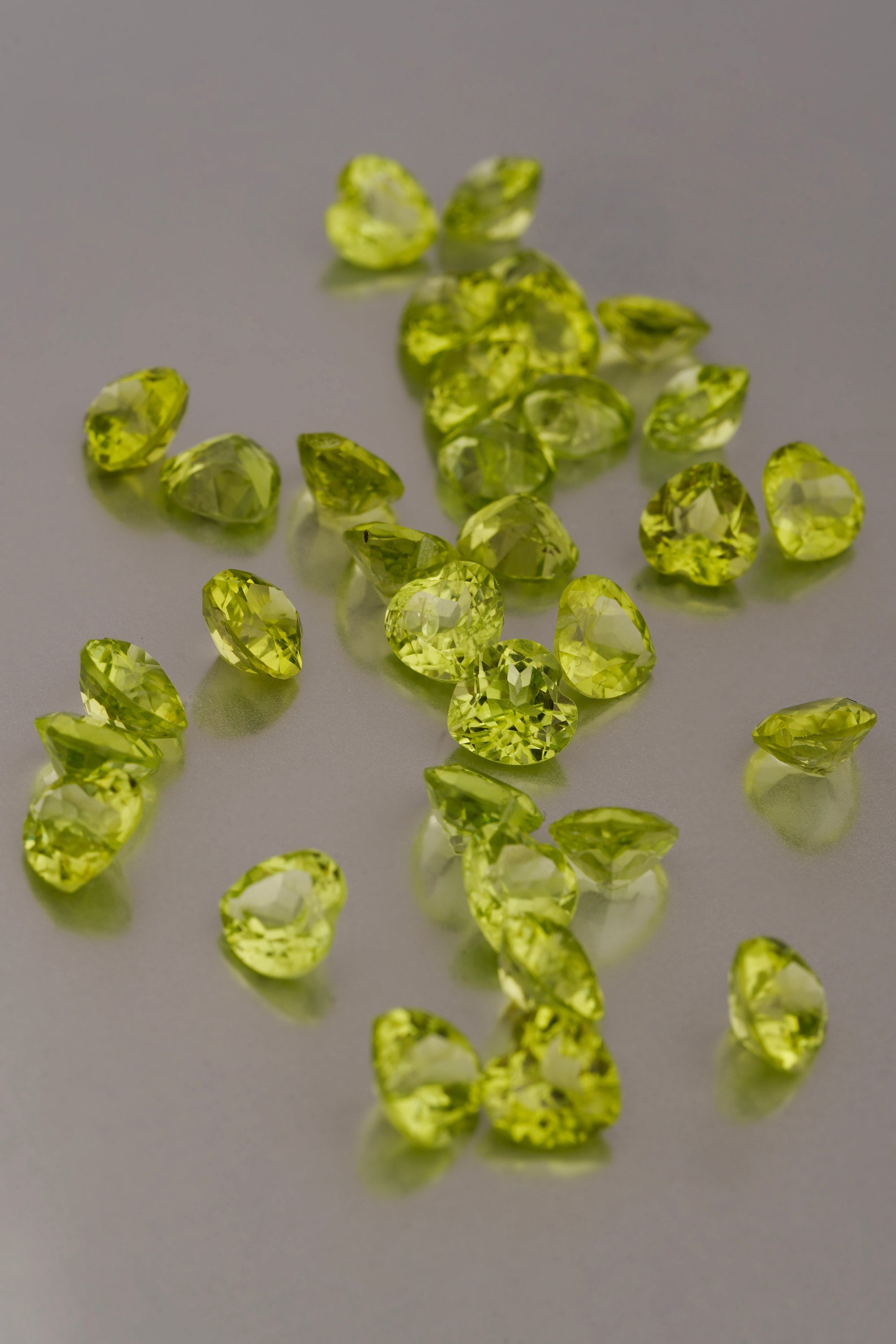 #P10 Peridot Hearts - Green PAK10