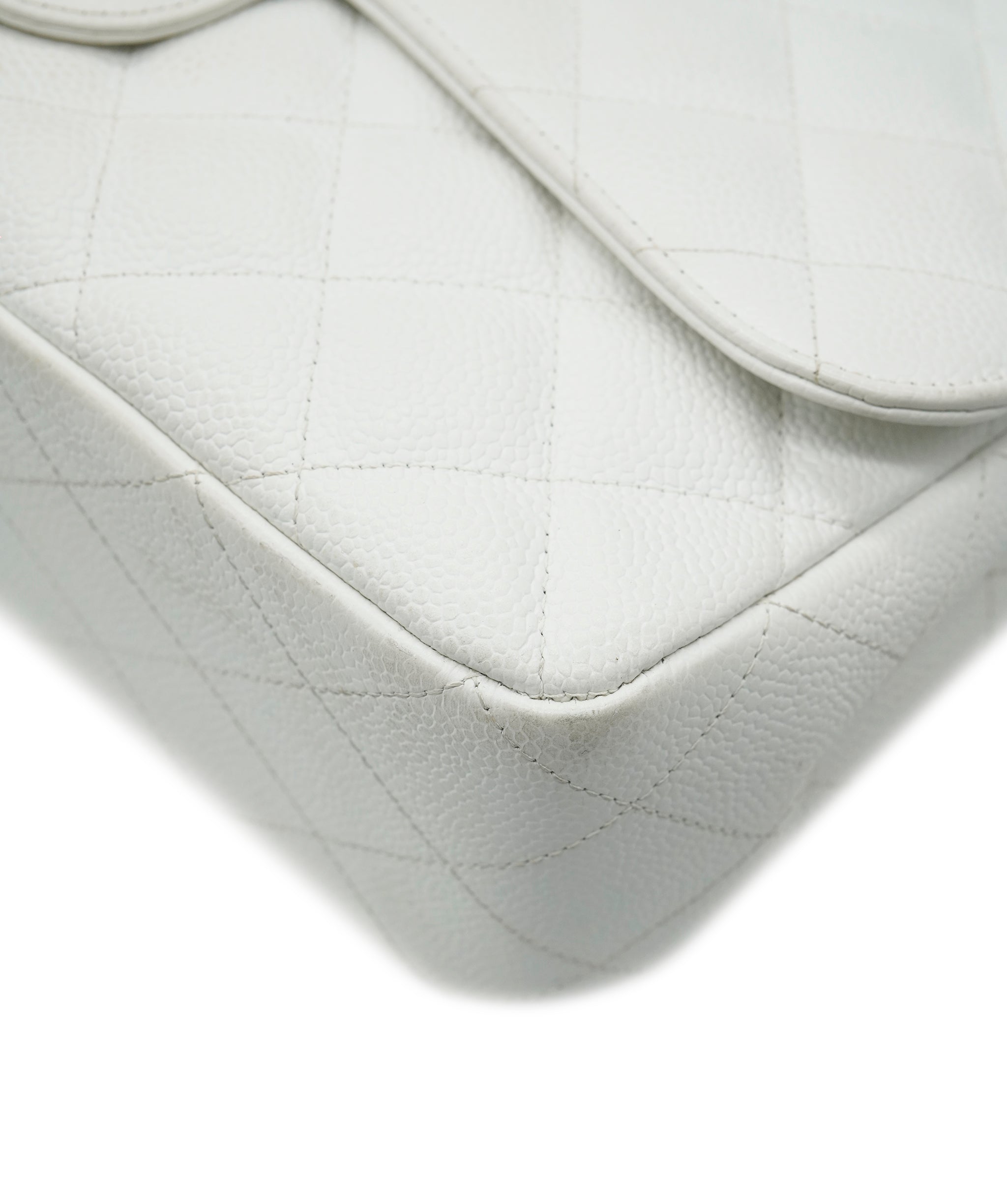 Chanel Maxi White Caviar With SHW Bag  ALC3564