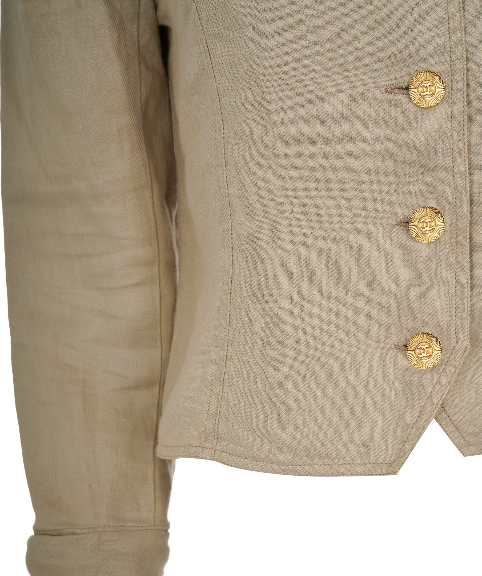 Chanel Linen Sunburst Style Buttons  ALC3562