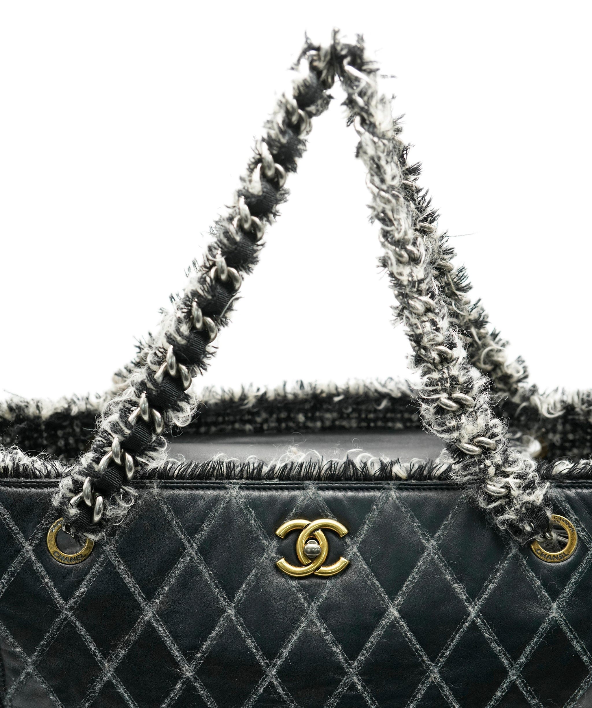 Chanel tote bag quilted leather and tweed AVC1959