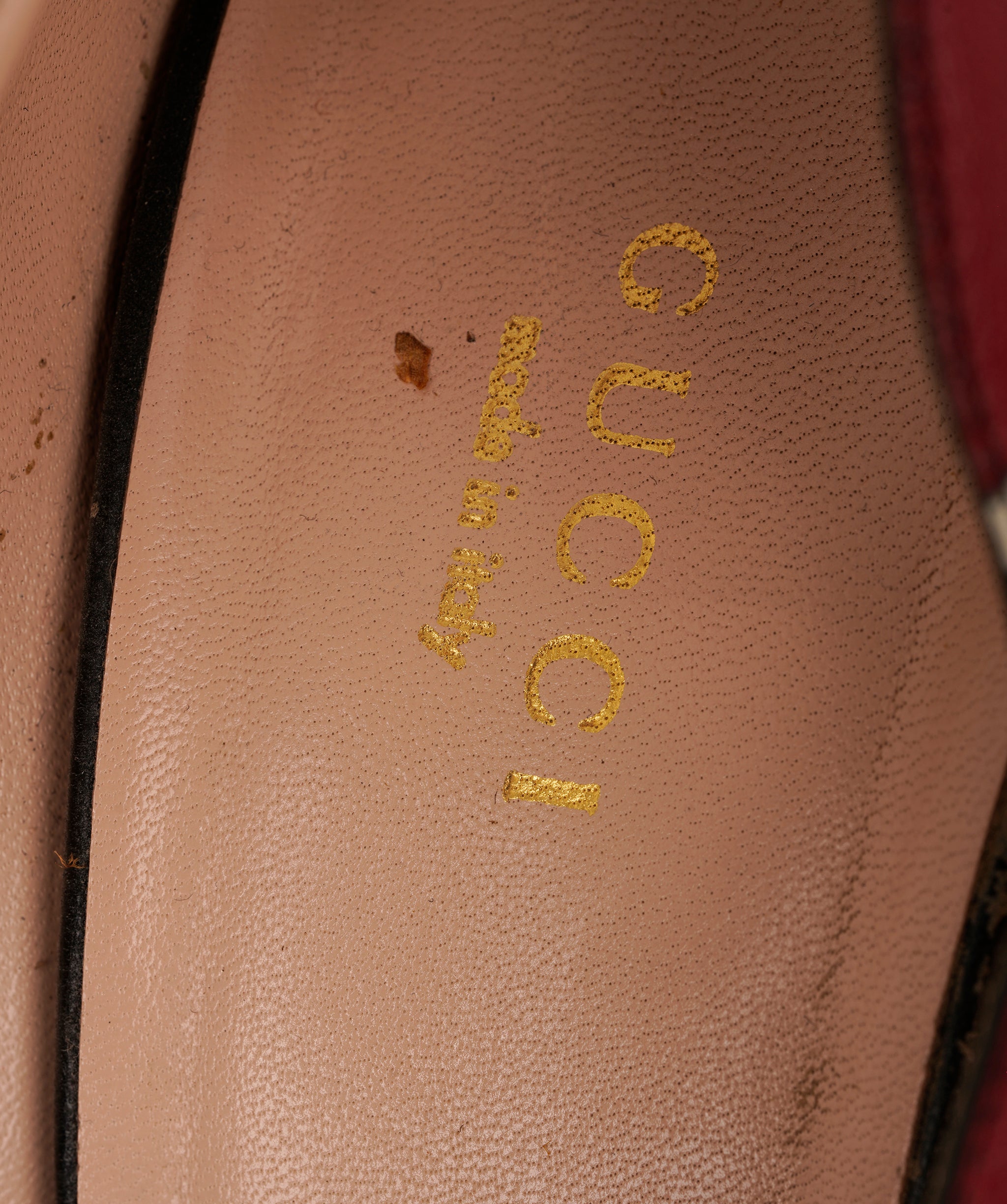 Gucci Black Leather Snake Heeled Pumps Size 39  ANC1736