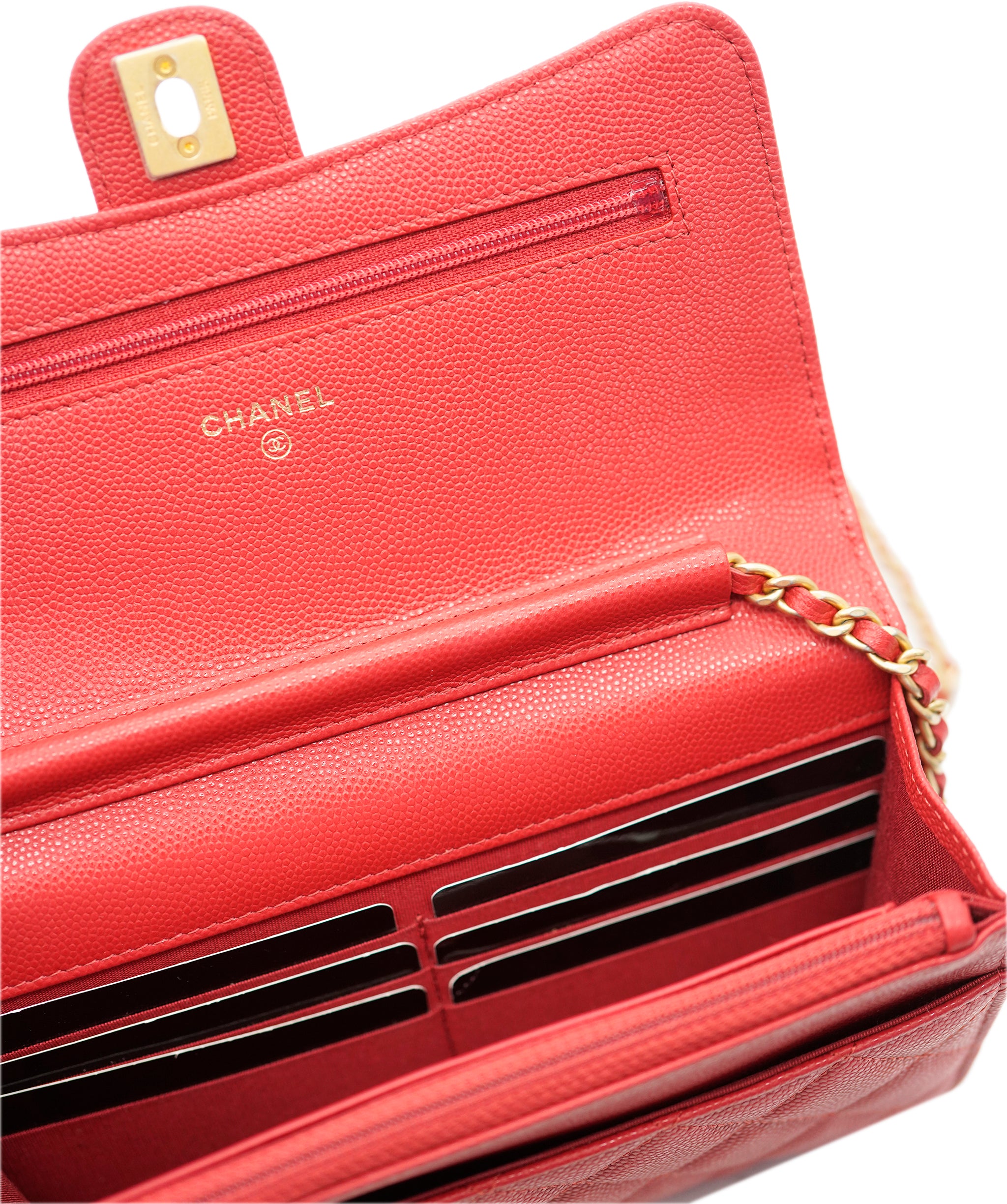 Chanel Red Caviar Top Handle Crossbody Bag  ALC1900