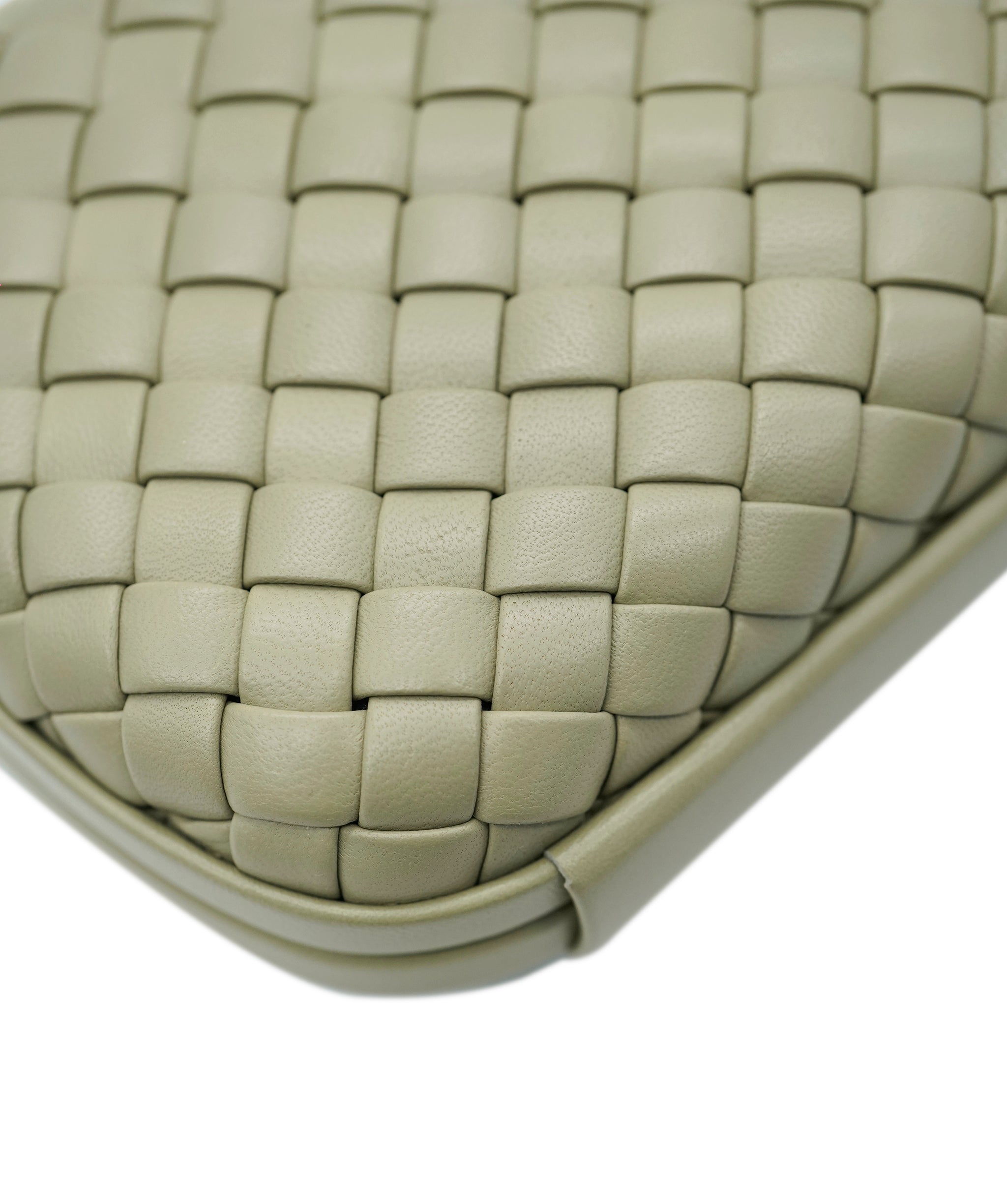 Bottega Knot intrecciato-woven leather clutch bag travertine ALL0840