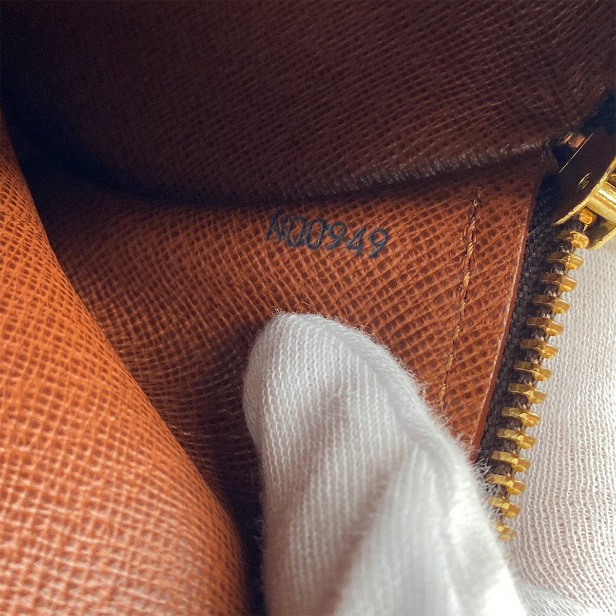 LOUIS VUITTON MONOGRAM PAPILLON 26 HAND BAG BROWN MONOGRAM CANVAS M51366 90325932