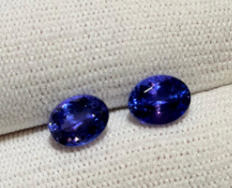 4.28ct Royal Blue Tanzanite pair DXBCS3706