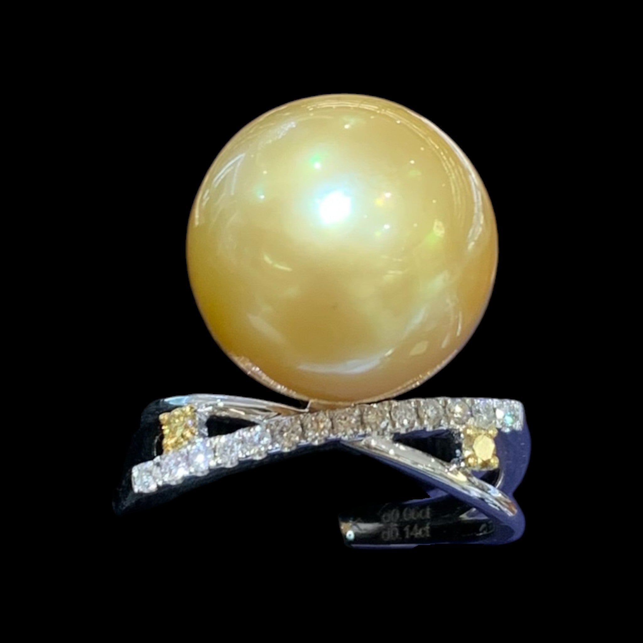 South Sea Gold Pearl 13.8mm & 0.20ct Diamond Ring set in 18K White Gold