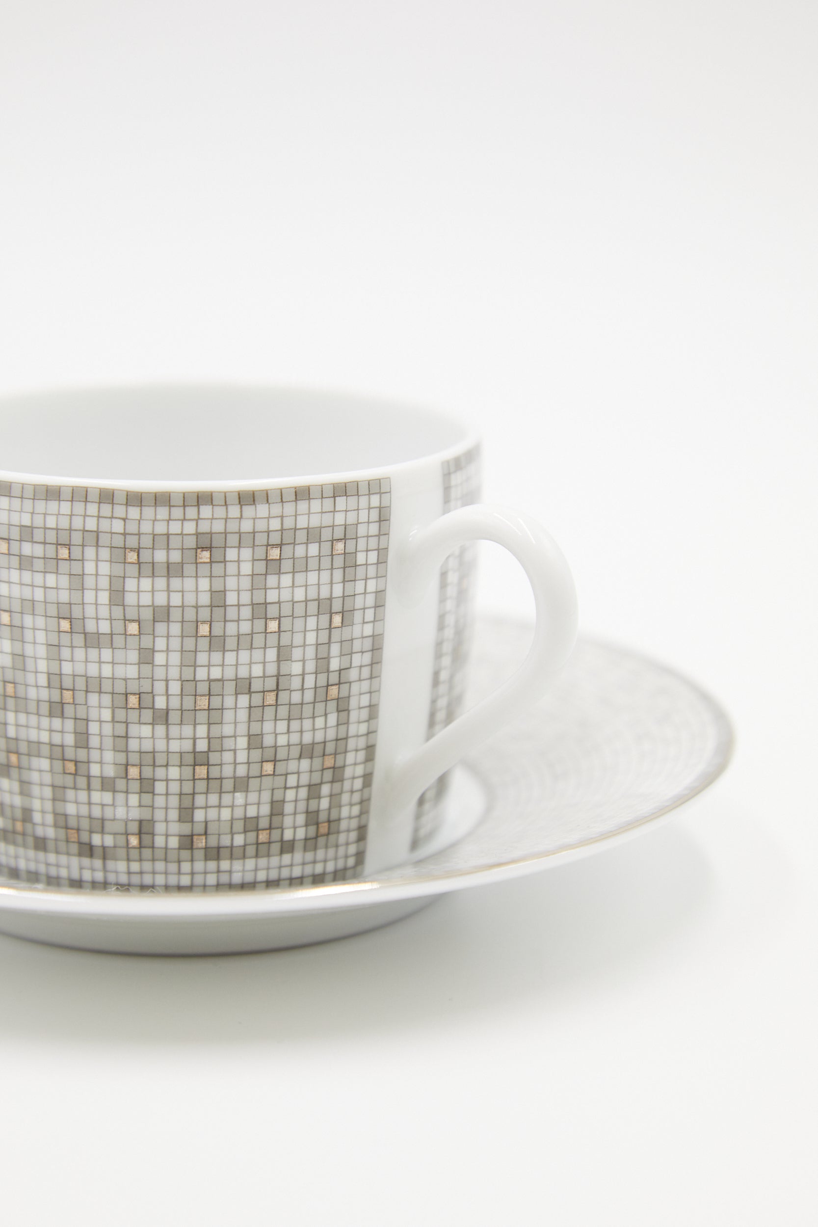 HERMÈS Mosaique au 24 Platinum Tea Cups and Saucers