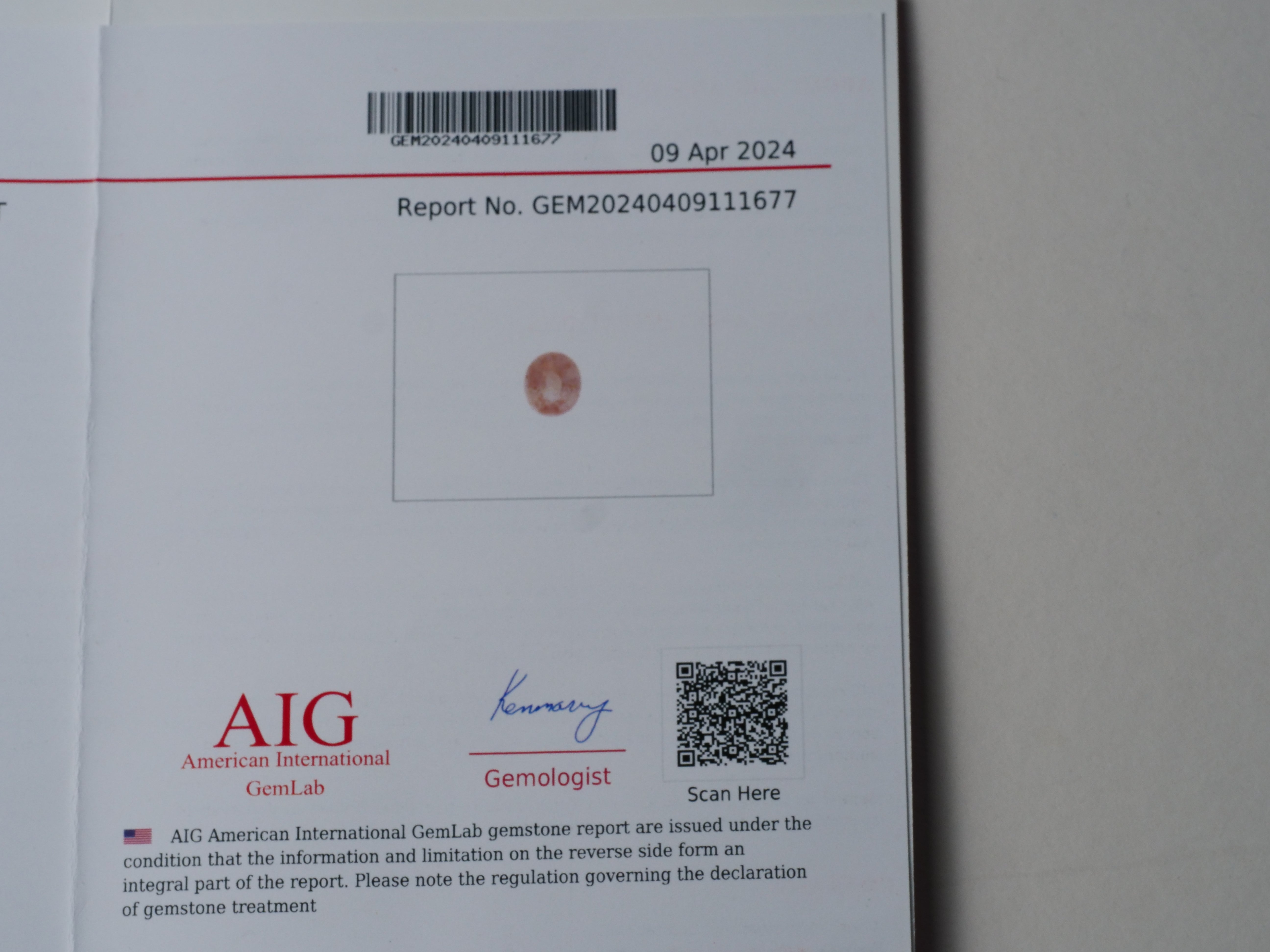 Certified No heat 1.39ct Padparadscha Sapphire