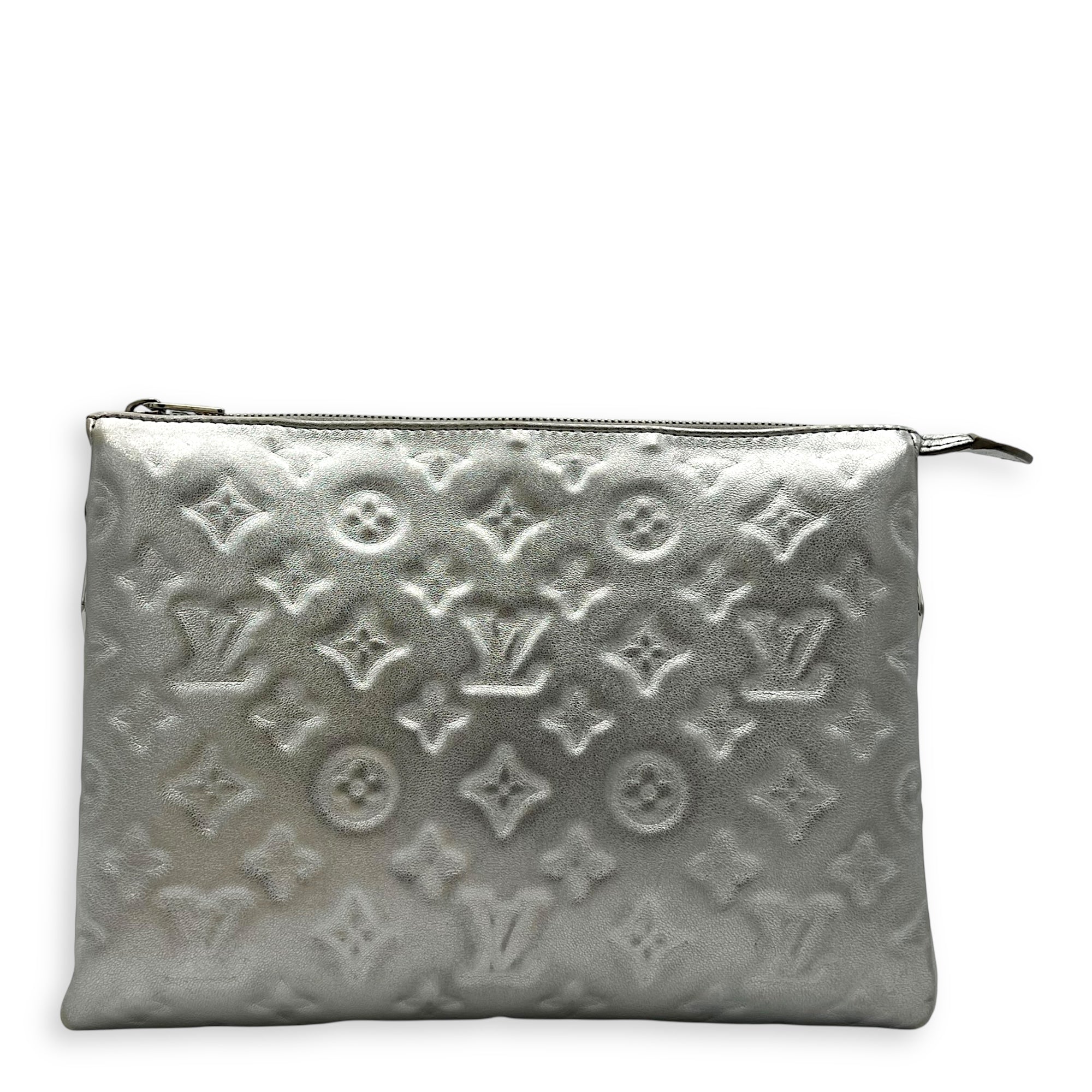 Louis Vuitton Coussin PM Silver Shoulder Bag in Lambskin, Silver hardware S2506-006867AN
