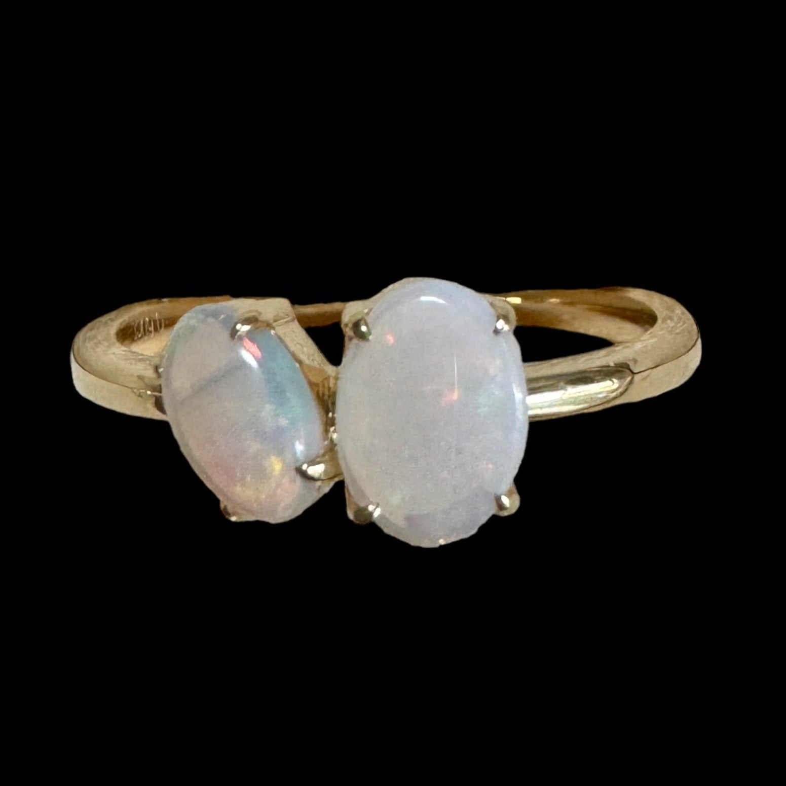 Toi et Moi Opal Ring in 18K Yellow Gold