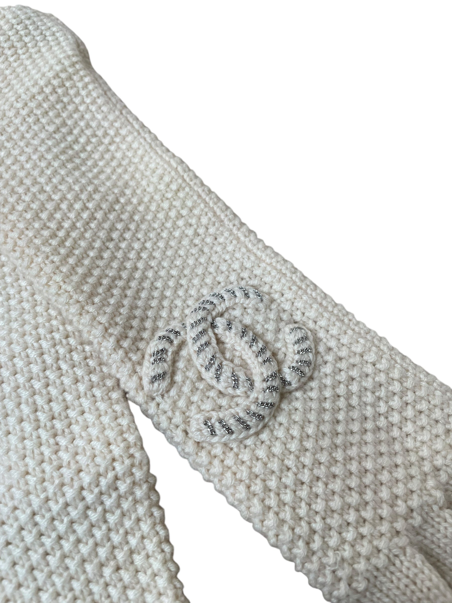 Chanel CC Knit Glove Cream DXBK0155