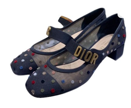 24. Christian Dior Baby D Pumps - 37