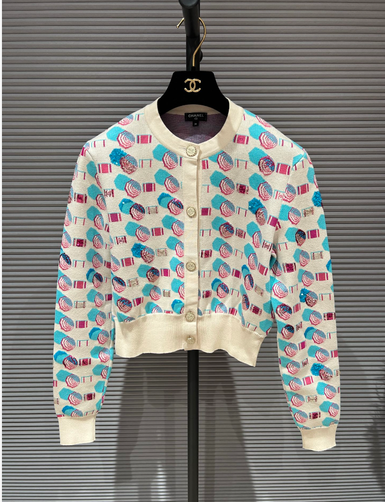 CHANEL 2019 BEACH CARDIGAN FT101470