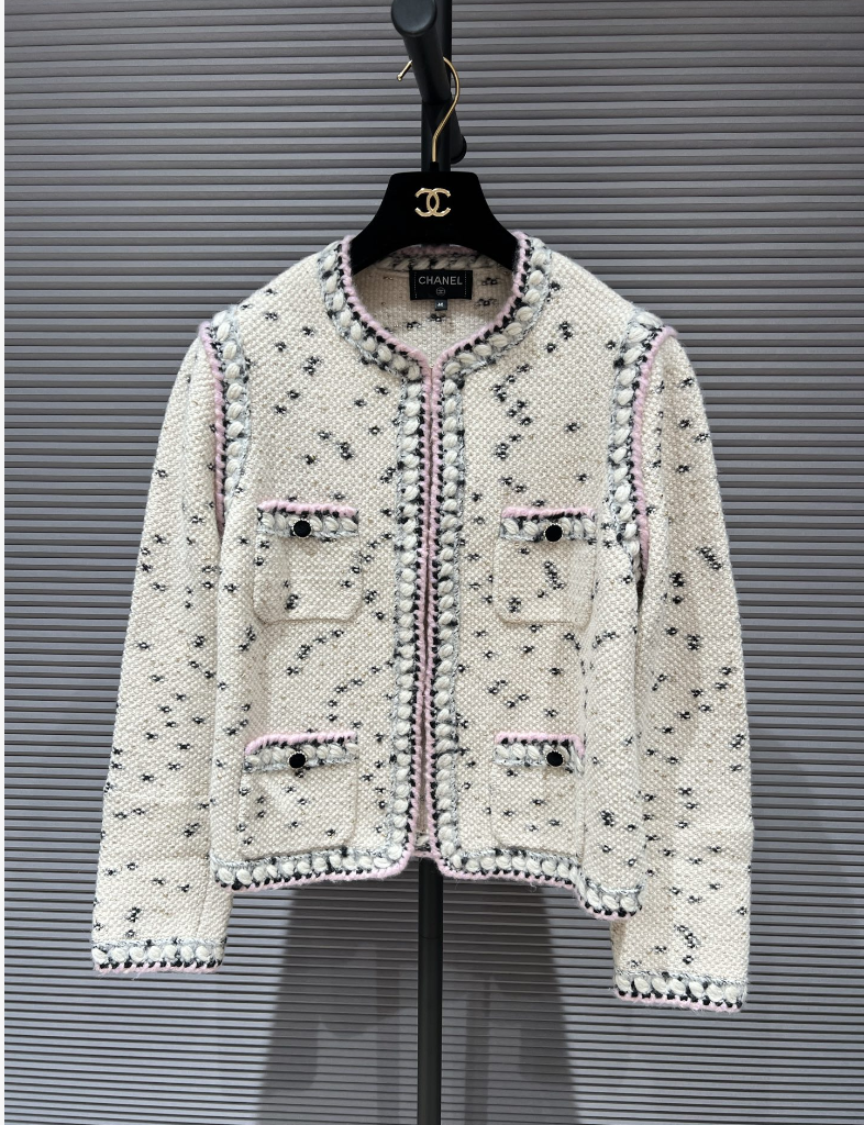 CHANEL 2021 CASTLE SZ 40 KNITED CARDIGAN FT101467